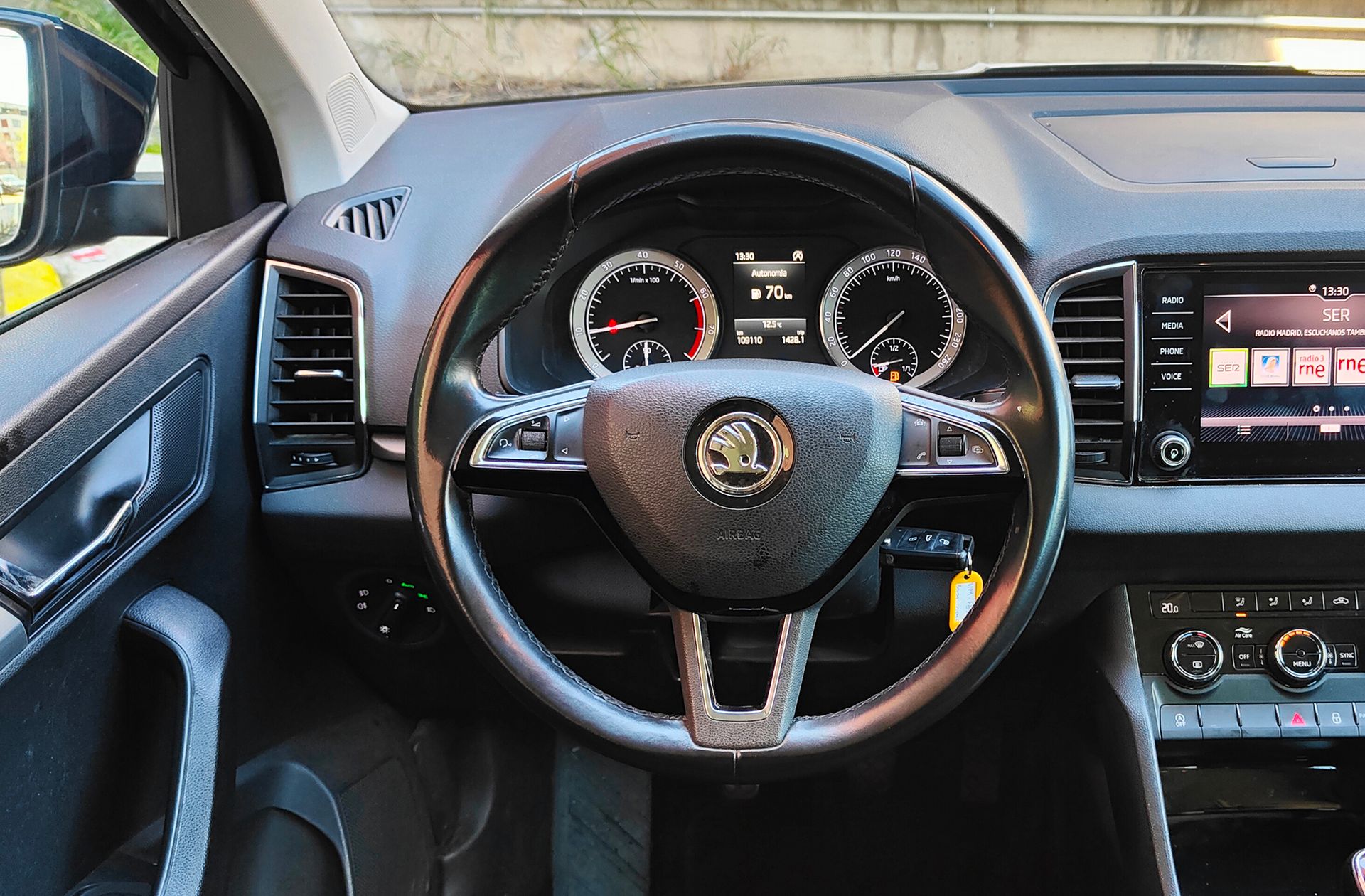 Škoda Karoq 1.0 TSI Ambition - foto 21