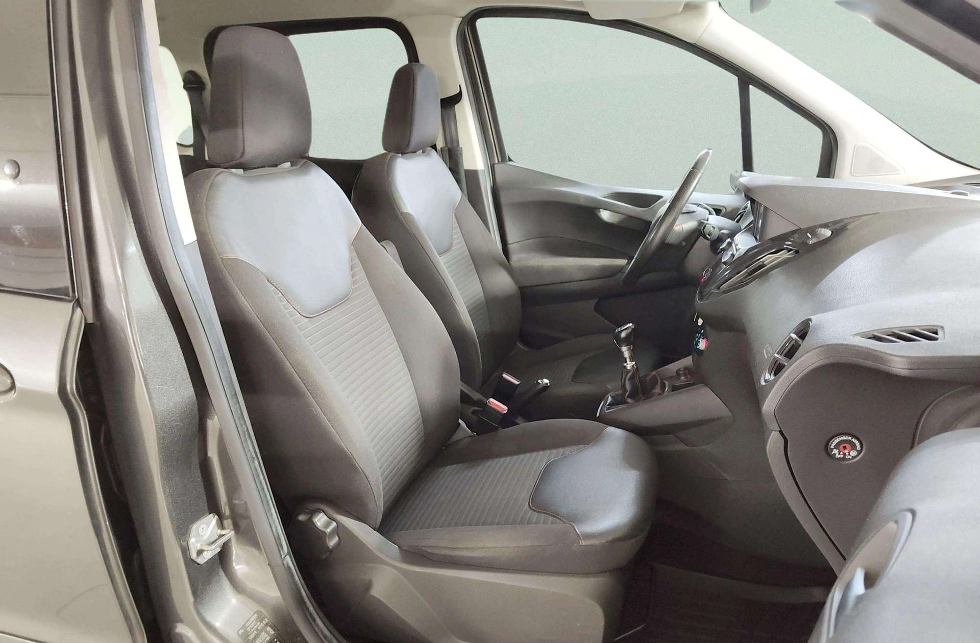 Ford Tourneo Courier 1.0 EcoBoost Sport - foto 17