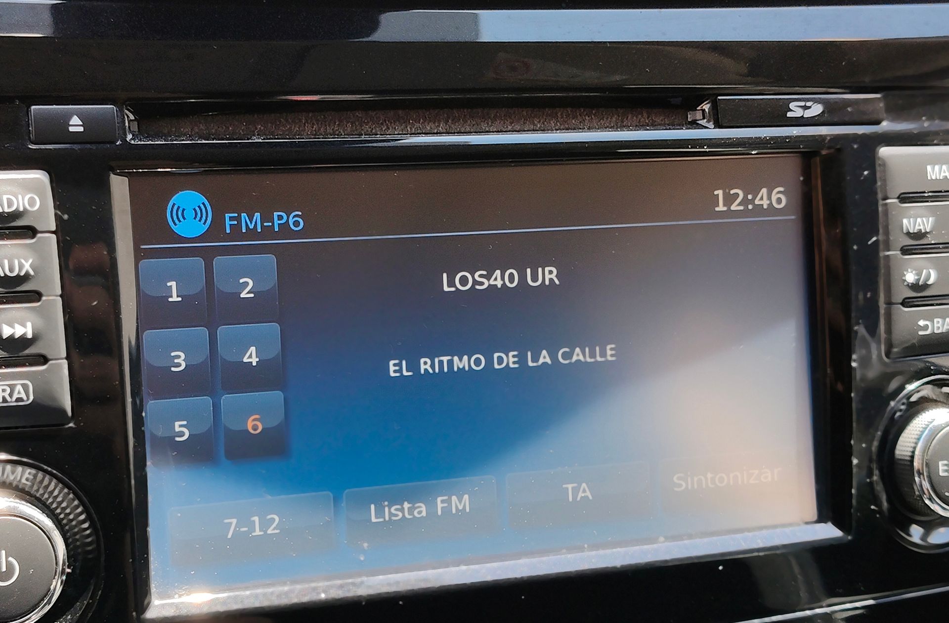 Nissan Qashqai DIG-T 115 N-Connecta - foto 32
