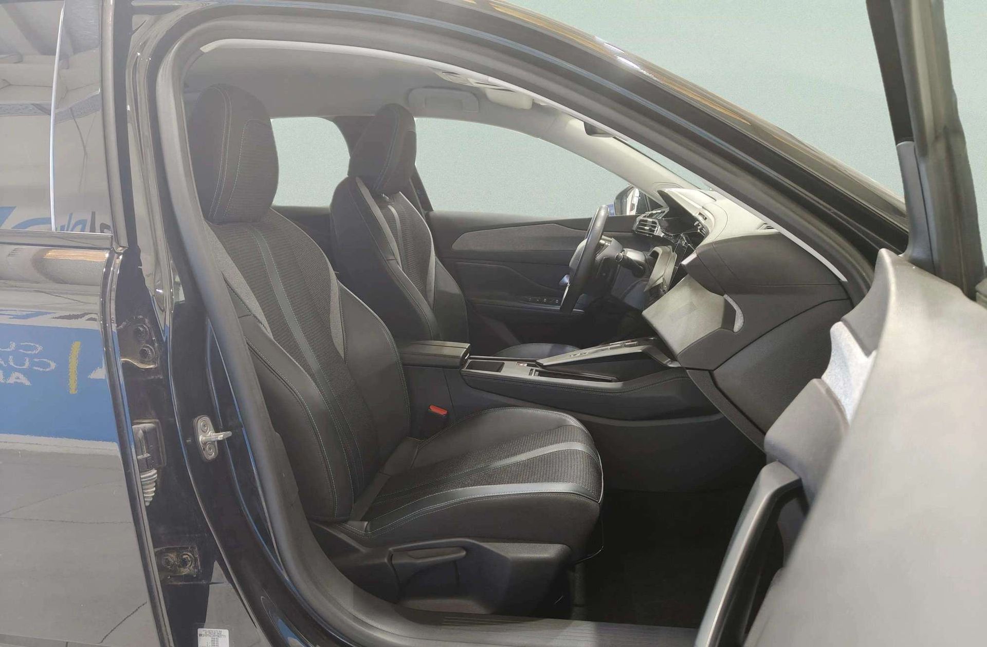 Peugeot 308 BlueHDi 130 Allure EAT8 - foto 16