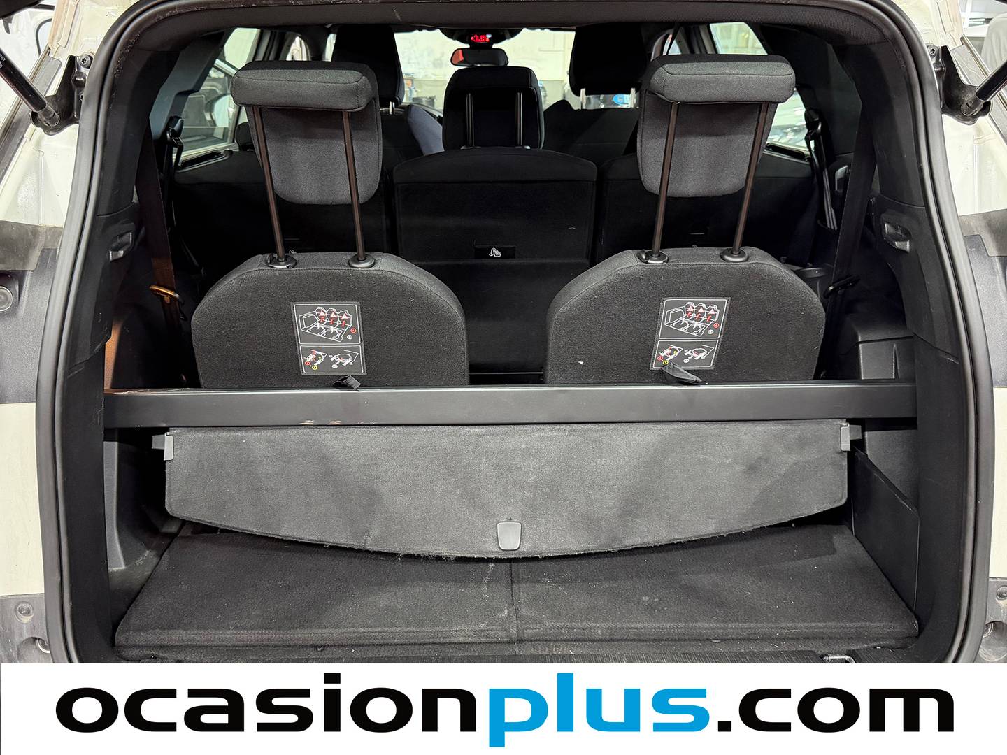 Fotos maletero Peugeot 5008 Hybrid Peugeot 5008 Hybrid 1.2 Active Pack eDCS6 100 kW (136 CV) 7 plazas