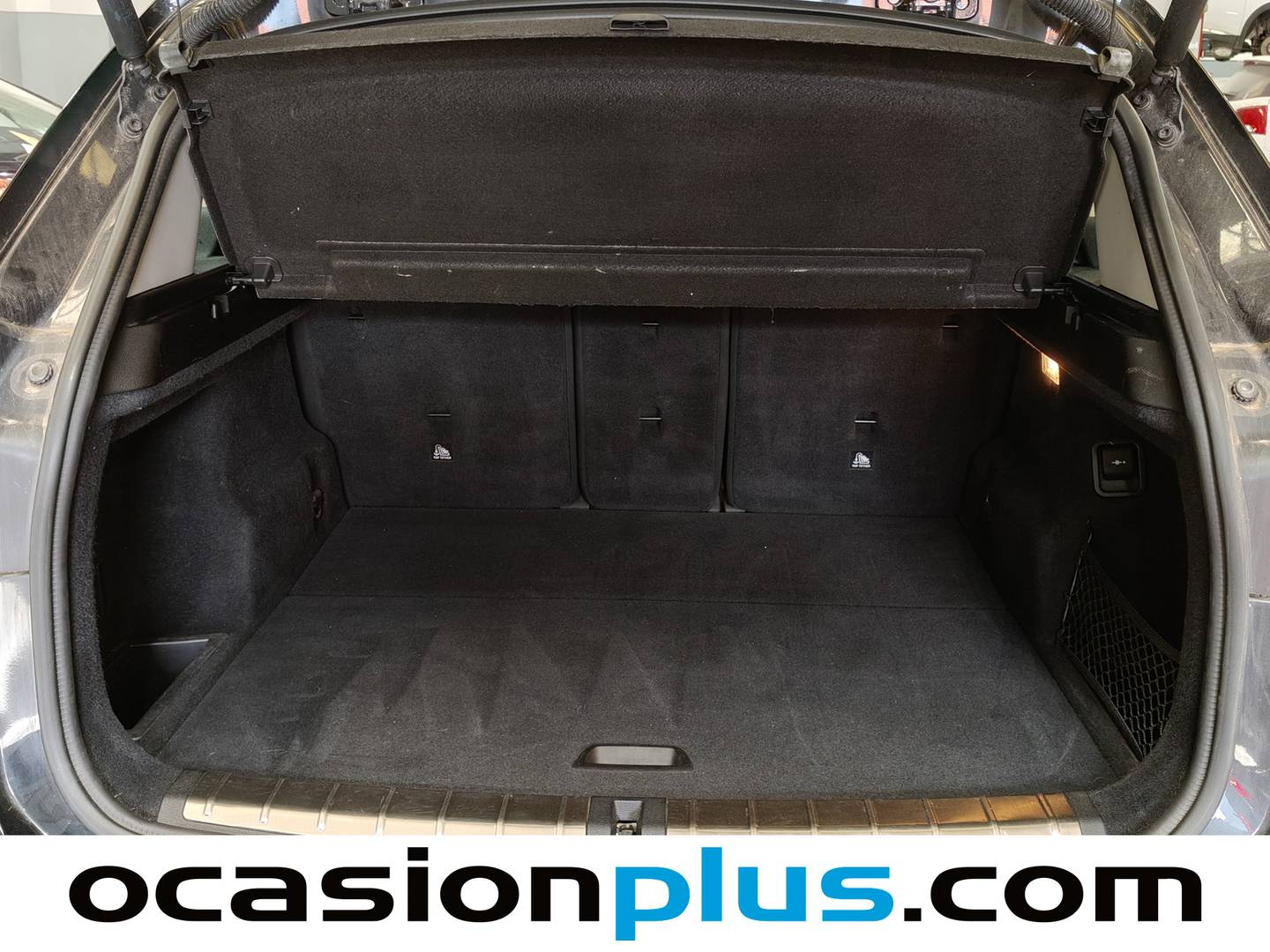 Fotos maletero BMW X1 BMW X1 sDrive18d (150 CV)