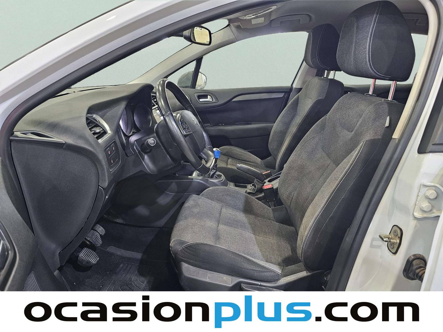 Foto asientos delanteros Citroën C4 Citroën C4 BlueHDi 100 Feel Edition (99 CV)