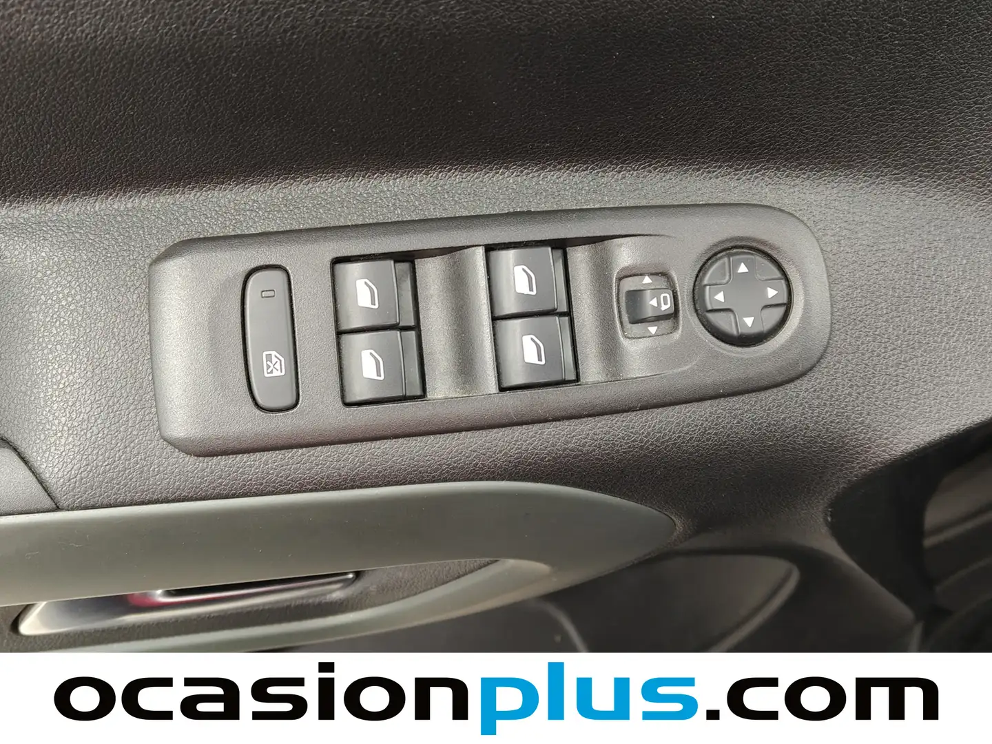 Foto Citroën Berlingo Citroen Berlingo BlueHDi 100 S&S Talla M Shine (102 CV)