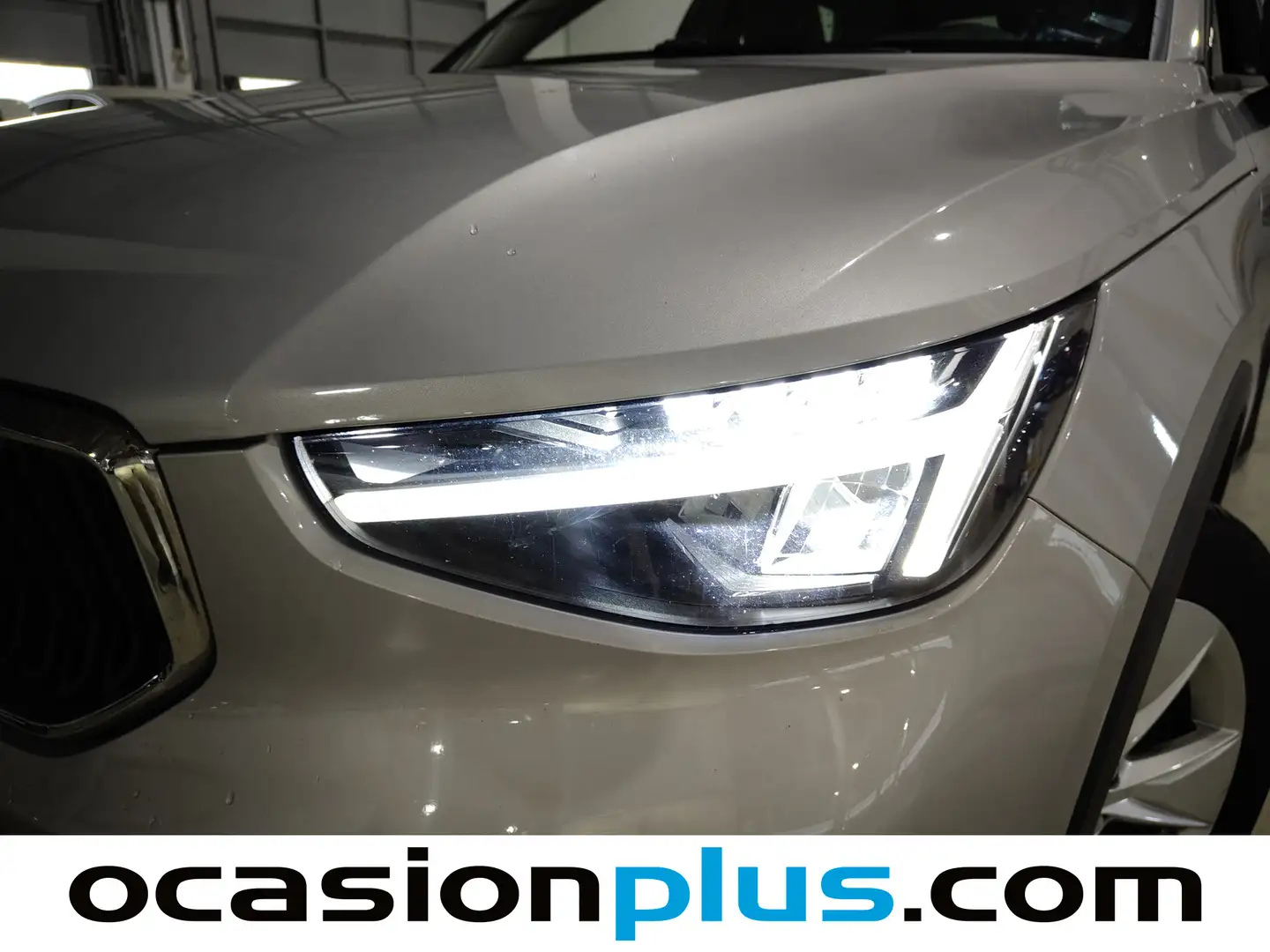 Foto Volvo XC40 Volvo XC40 T2 Core Auto (129 CV)