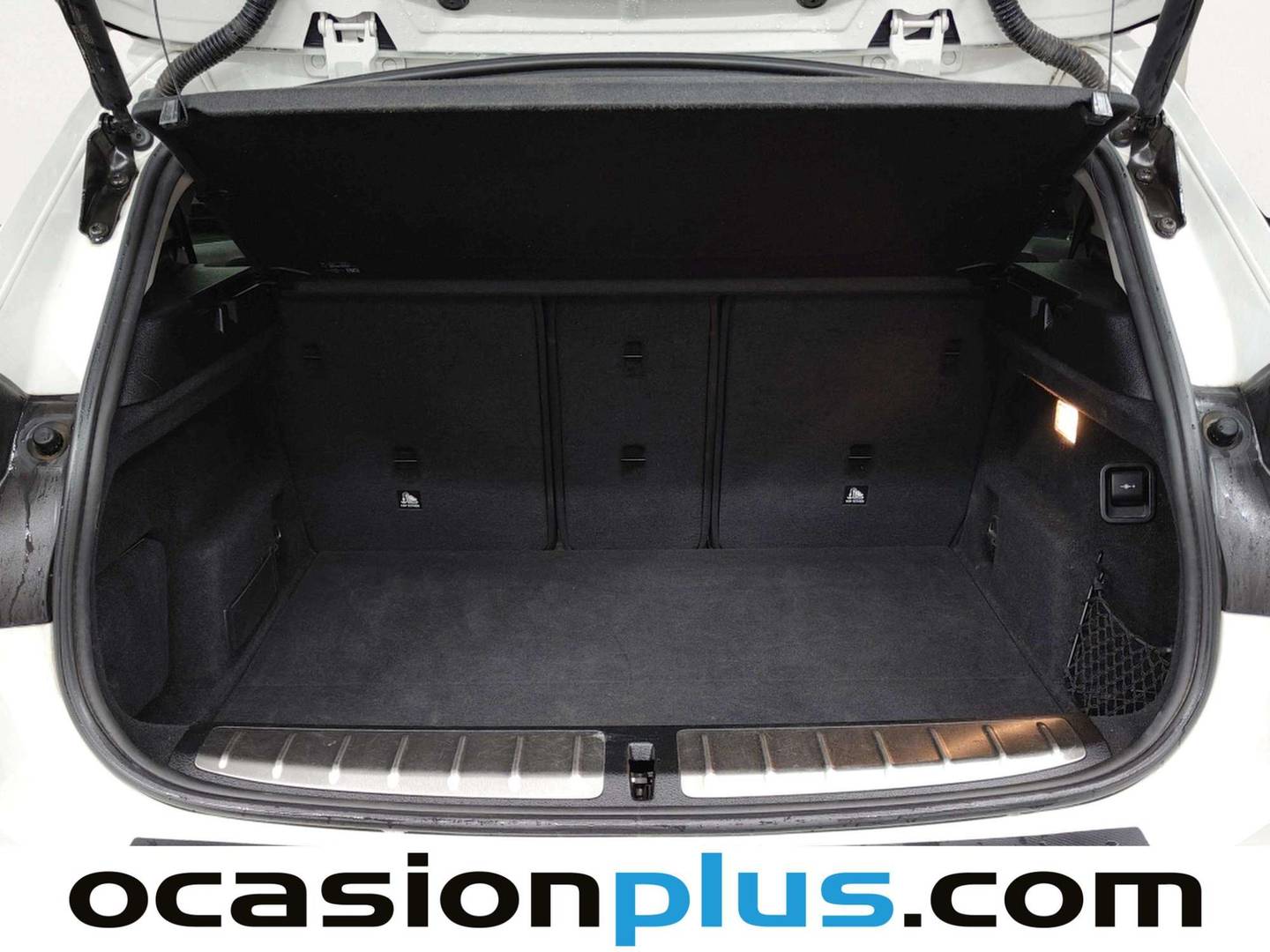 Fotos maletero BMW X2 BMW X2 sDrive18d (150 CV) Pack M