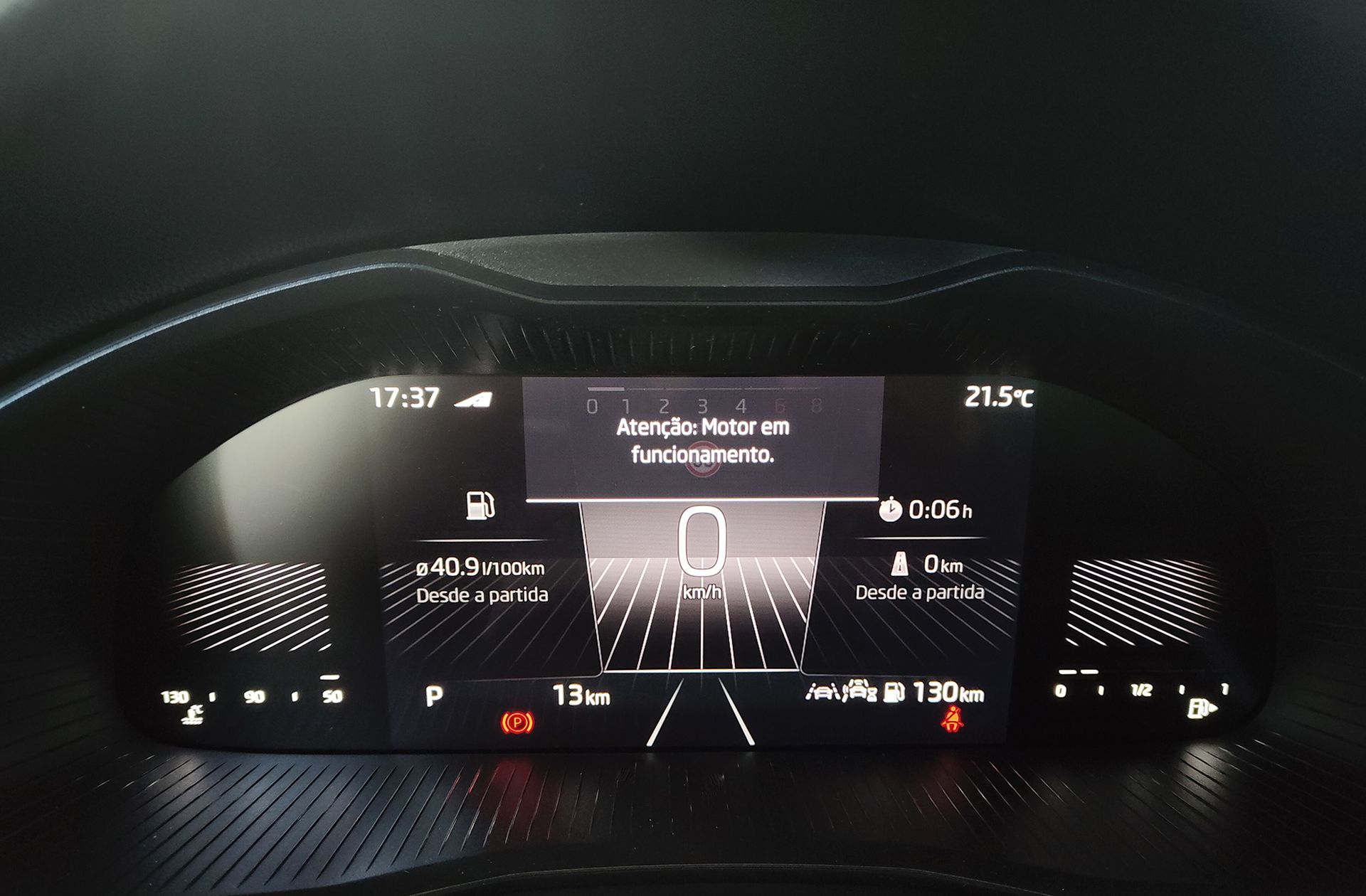 Škoda Kamiq 1.0 TSI Selection DSG - foto 24