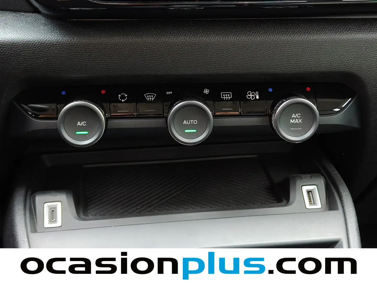 Foto Citroën C4 Citroen C4 Hybrid 136 Plus e-DCS6 (136 CV)