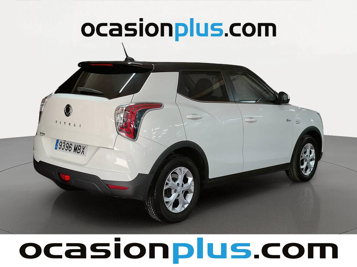 Foto trasera SsangYong Tivoli Ssangyong Tivoli G15T Urban Plus Auto (163 CV) derecha