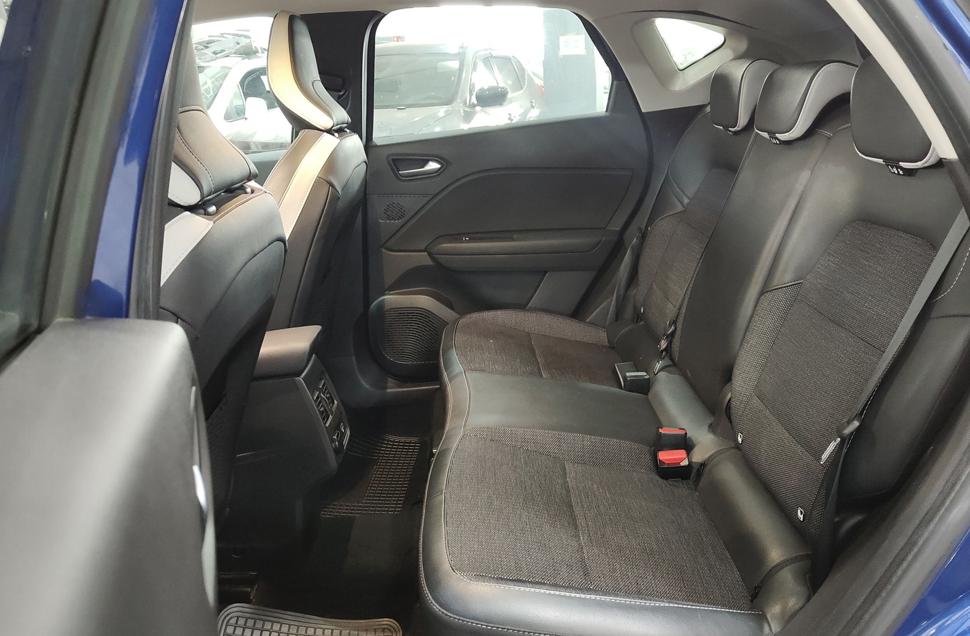 Renault Captur Techno TCe - foto 12