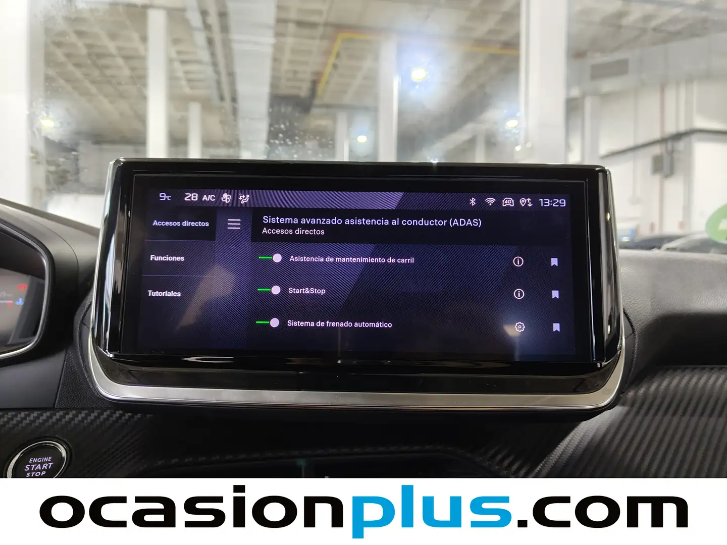 Foto Peugeot 2008 Peugeot 2008 PureTech 100 S&S Allure (100 CV)