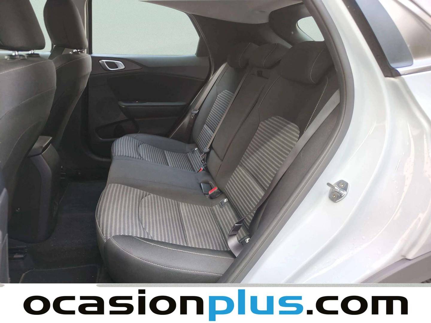 Foto asientos traseros KIA XCeed Kia XCeed 1.0 T-GDi Drive (120 CV)
