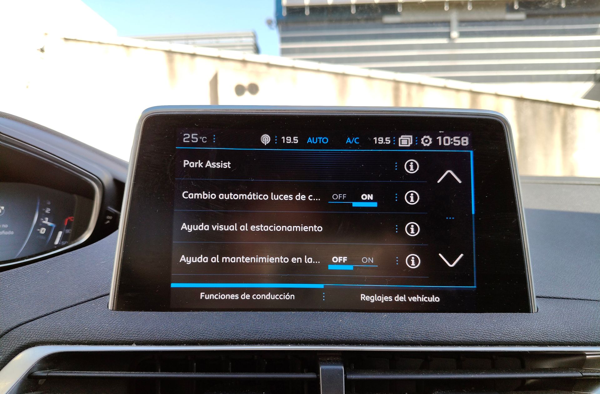 Peugeot 3008 BlueHDi 180 GT EAT8 - foto 34