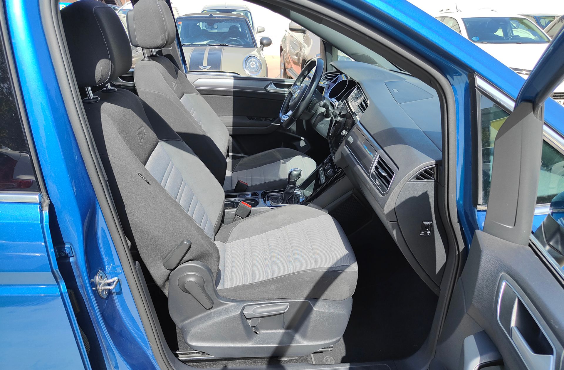 Volkswagen Touran Sport 2.0 TDI DSG R-Line - foto 23