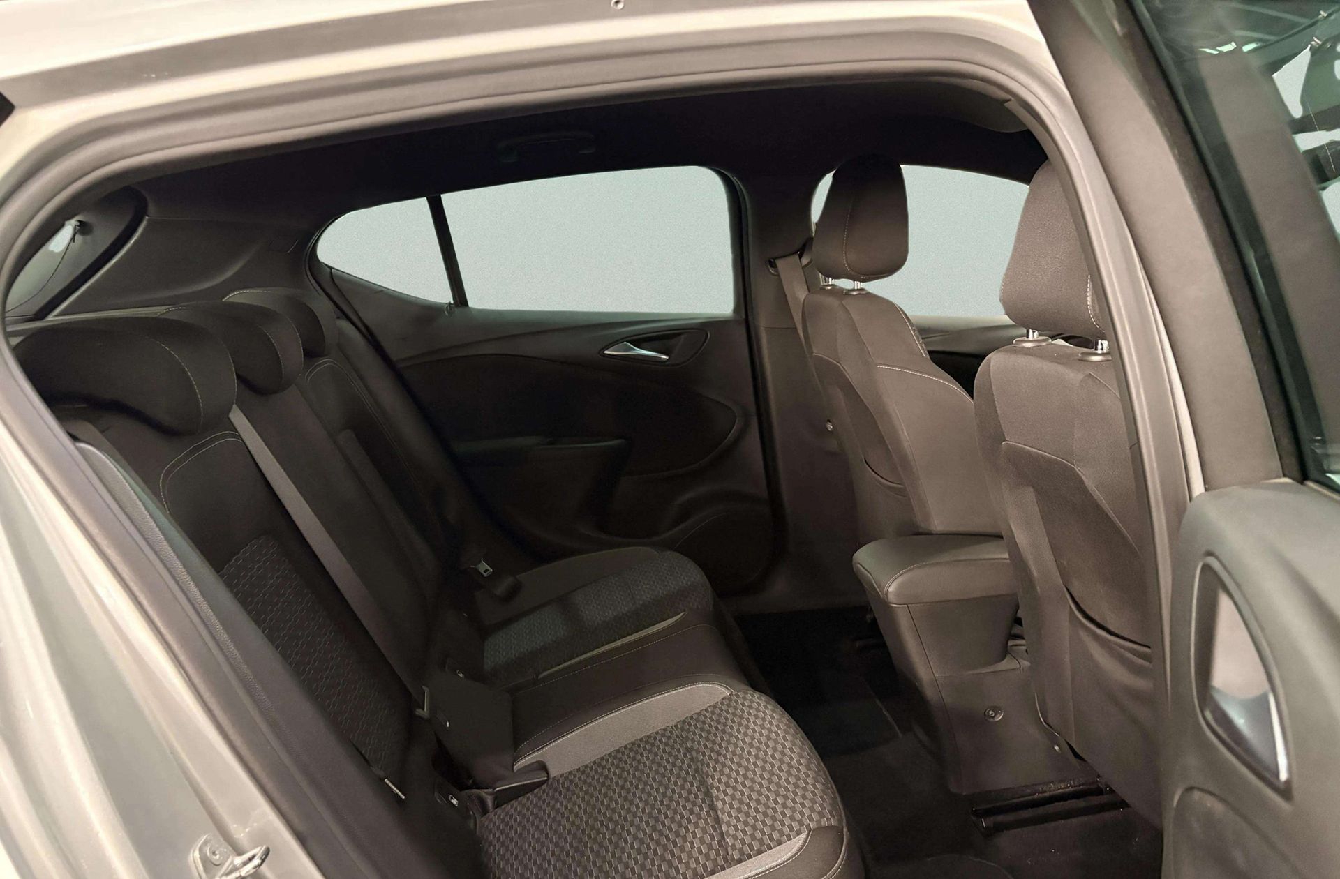 Opel Astra 1.4 Turbo Dynamic - foto 15