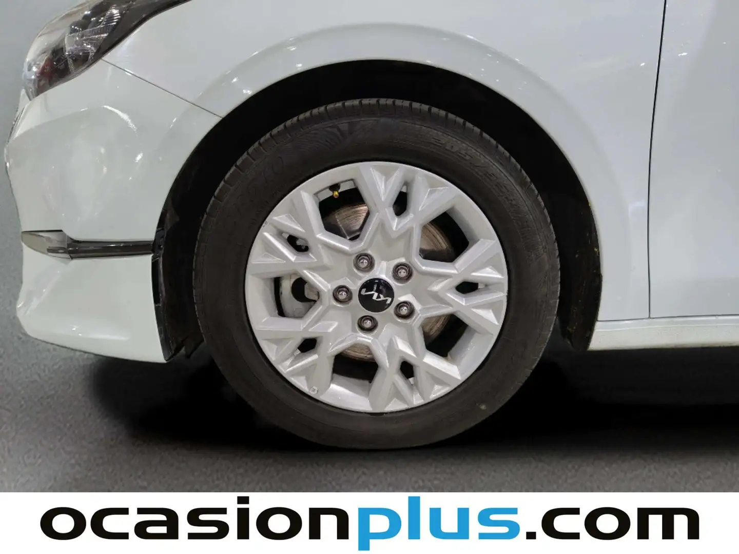 Foto KIA Ceed Kia Ceed 1.6 MHEV iMT Drive (136 CV)