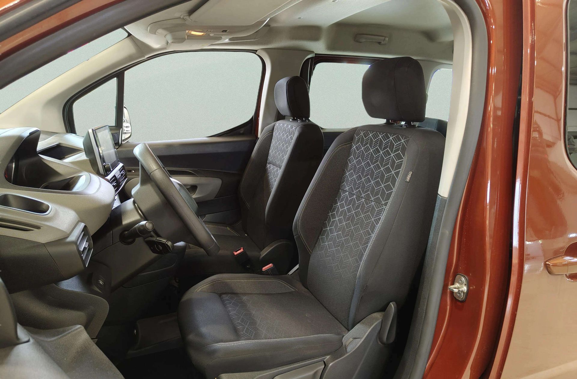 Peugeot Rifter BlueHDi 130 Active Standard NAV+ - foto 10