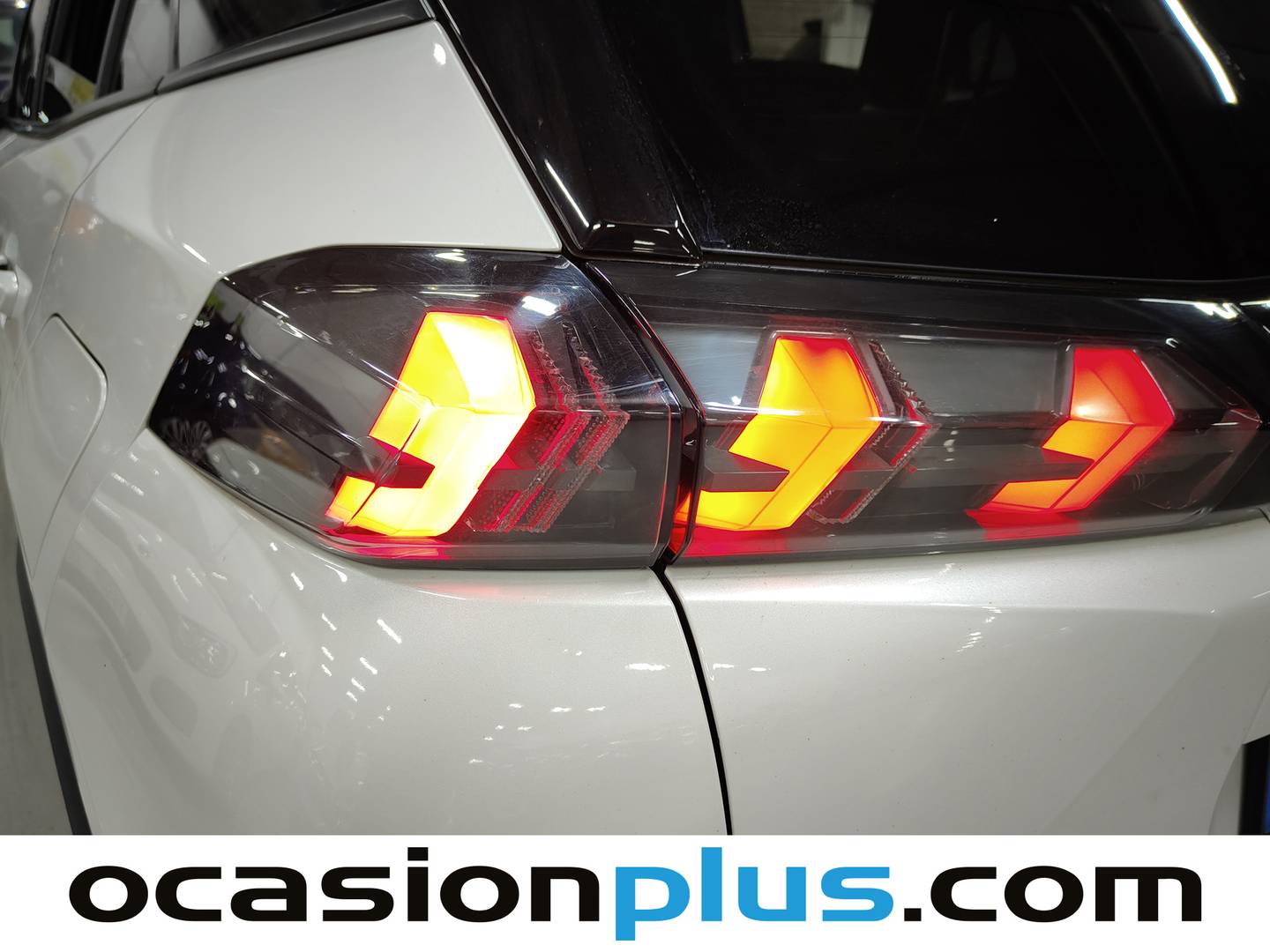 Paquetes del Peugeot 2008 Peugeot 2008 PureTech 130 S&S Allure (130 CV)