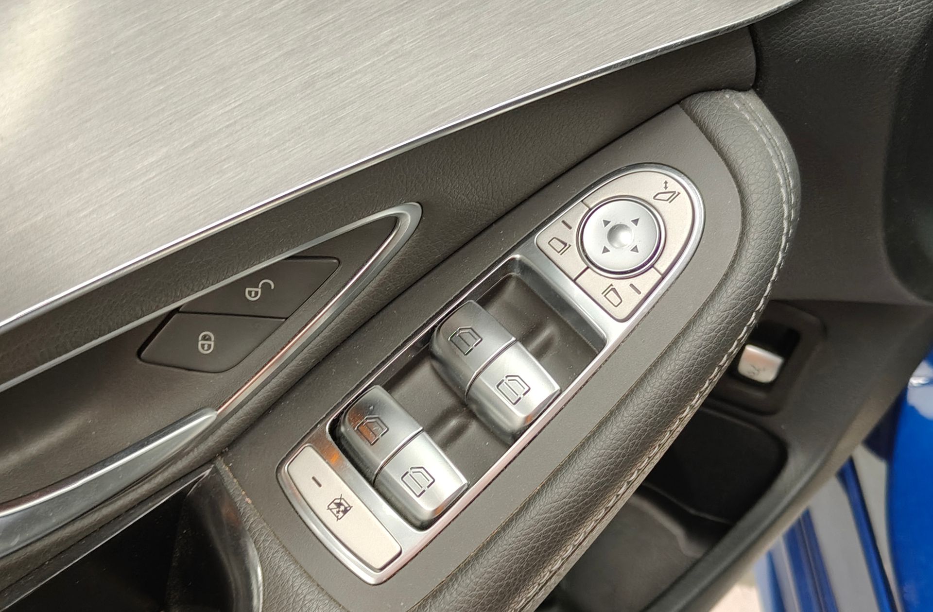 Mercedes-Benz Clase C 220 d Pack AMG - foto 41