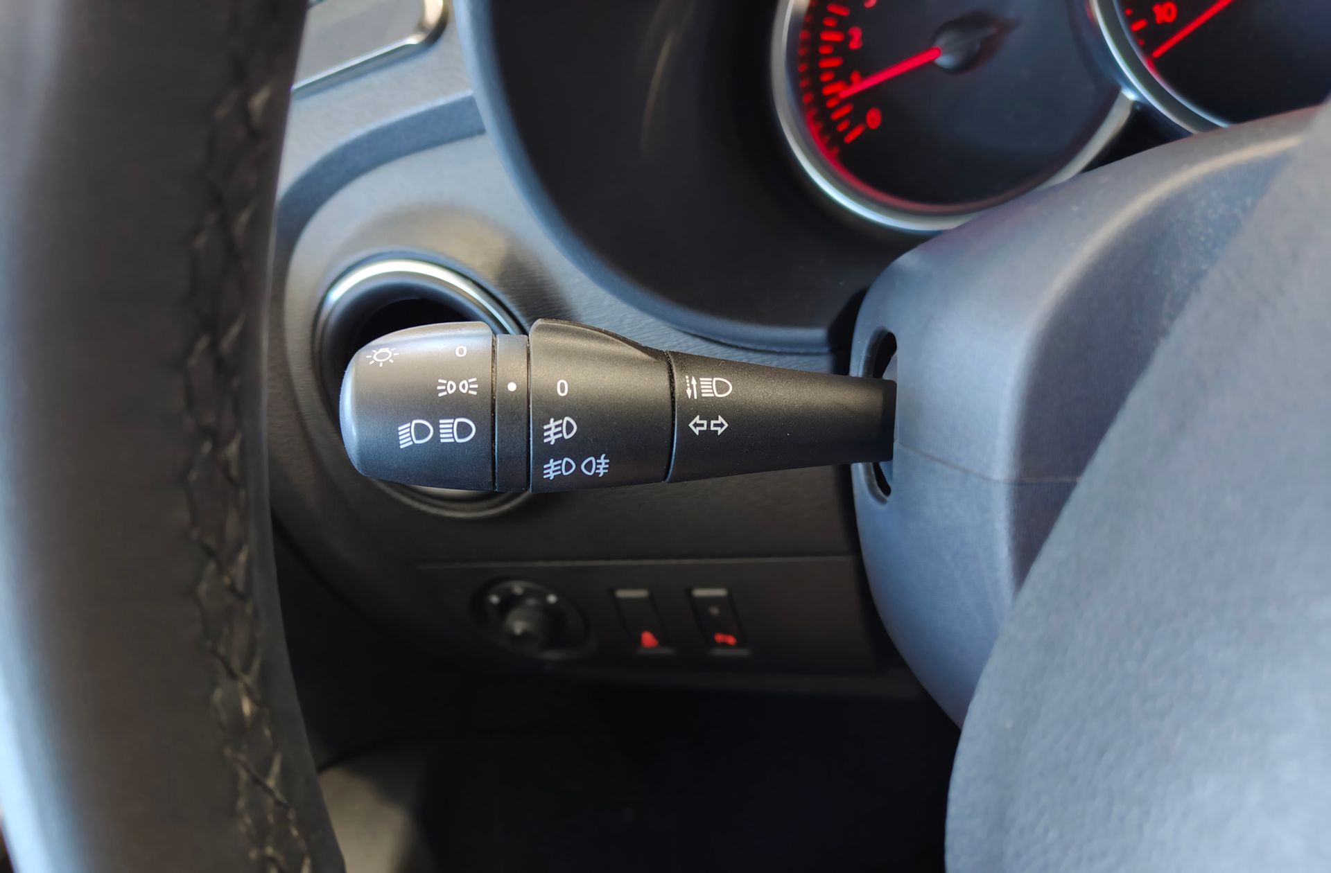 Dacia Lodgy Stepway Comfort dCi 7 plazas - foto 26