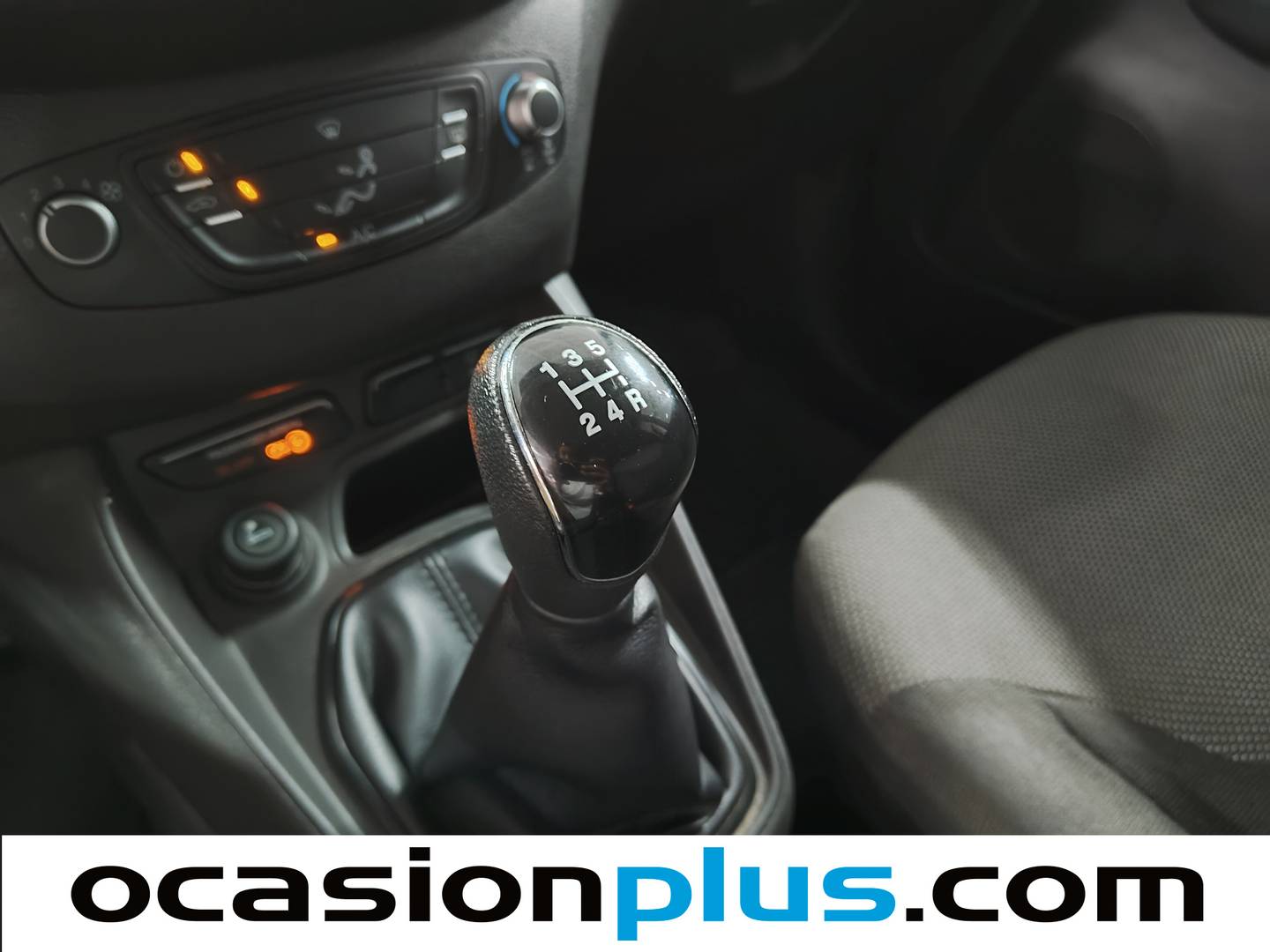 Ford Tourneo Courier Ford Tourneo Courier 1.5 TDCi Ambiente (75 CV) de segunda mano
