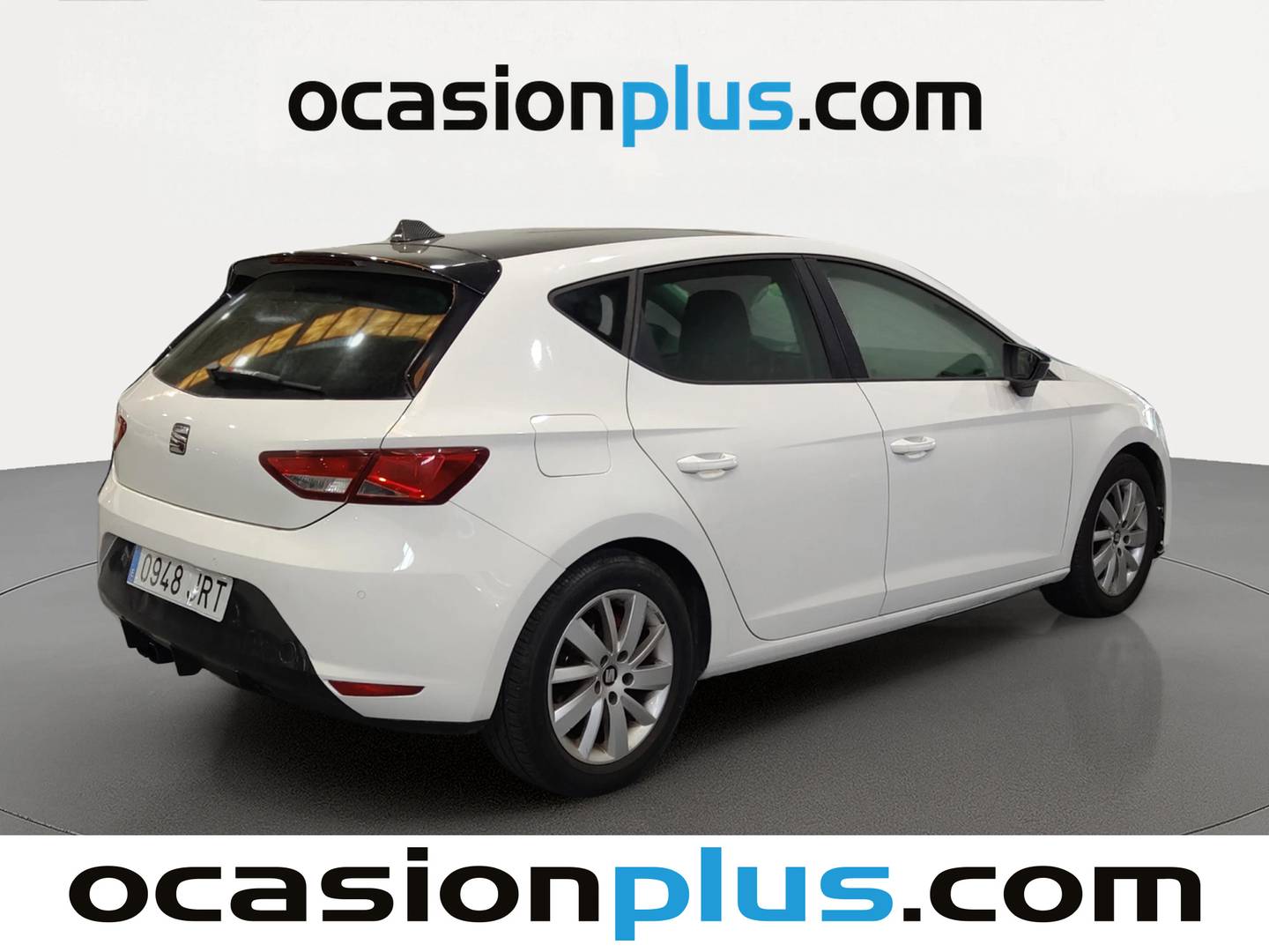 Foto trasera Seat León Seat León 1.6 TDI S&S Ecomotive Reference (110 CV) derecha
