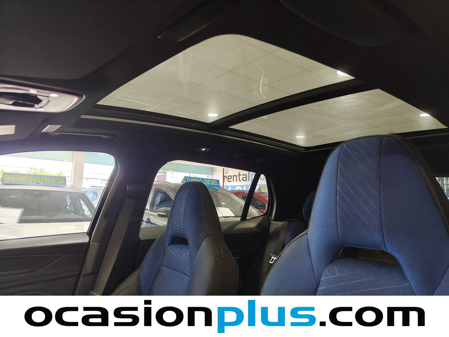 Extras y acabados del Lynk & Co 01 Lynk & Co 01 1.5 PHEV (261 CV)