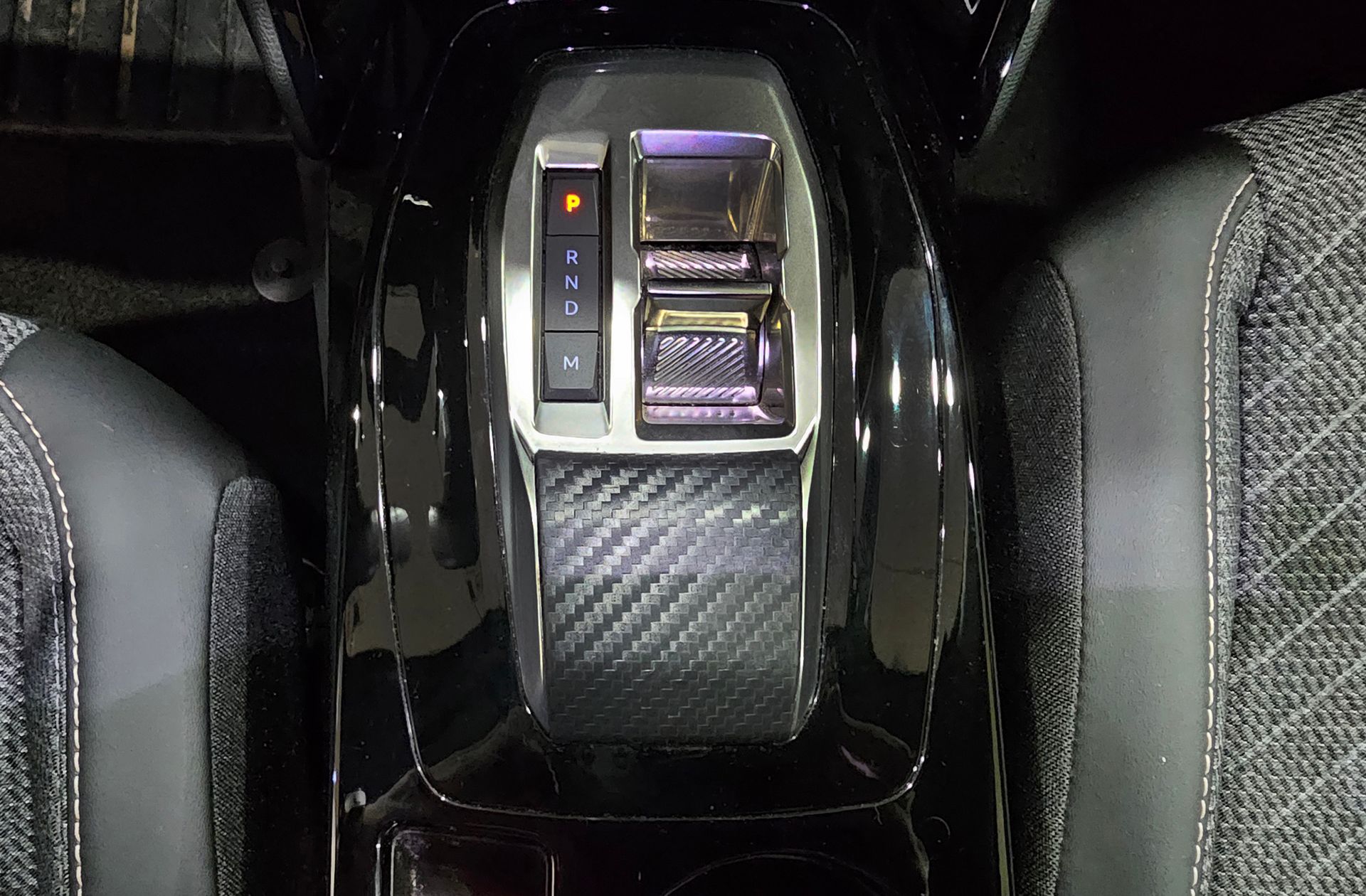 Peugeot 2008 Allure Hybrid eDCS6 - foto 5