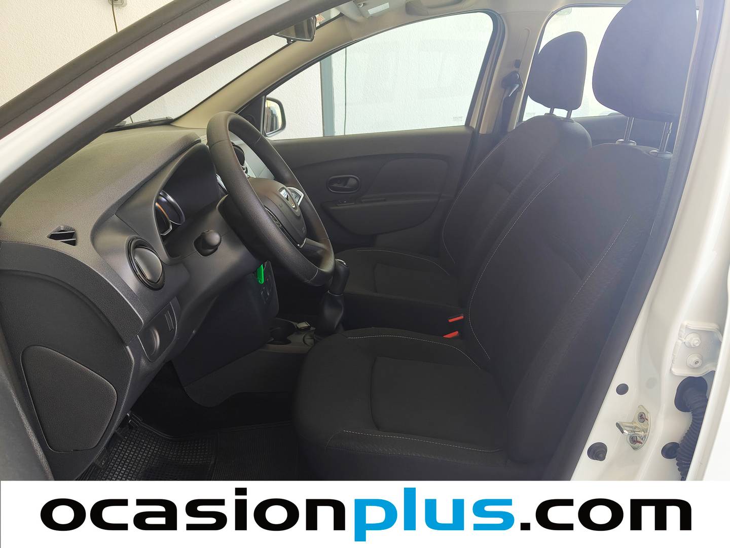 Foto asientos delanteros Dacia Sandero Dacia Sandero Essential 1.0 (75 CV)