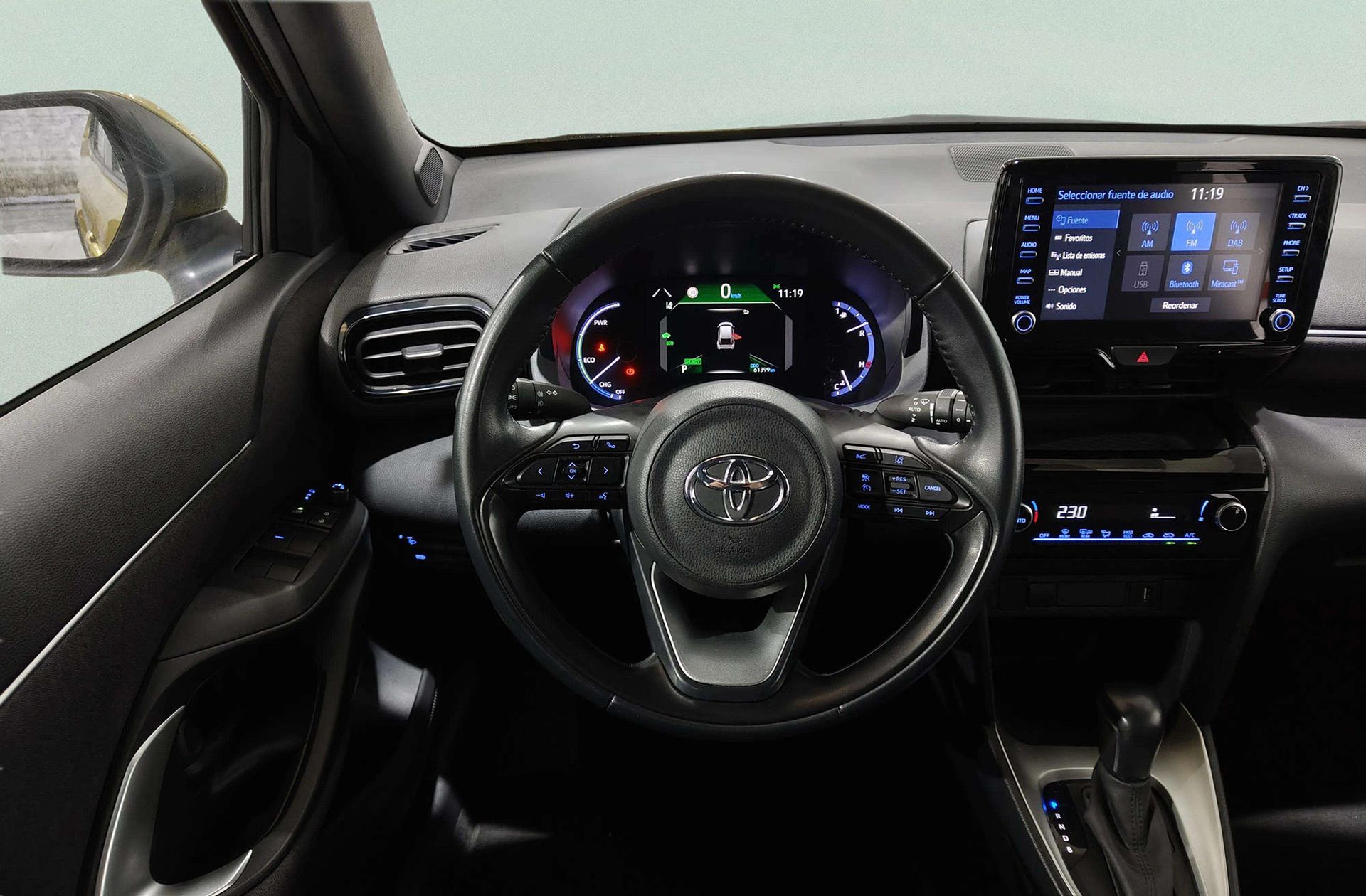 Toyota Yaris Cross 120H Active Tech - foto 23