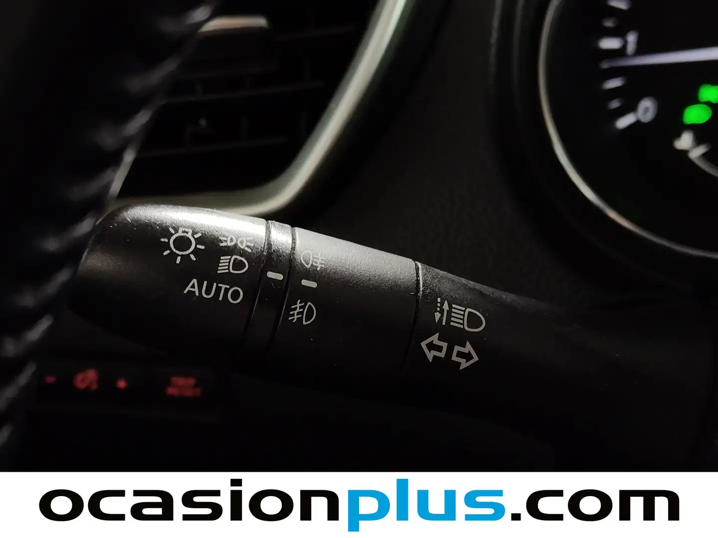 Foto Nissan QASHQAI Nissan Qashqai 1.2 DIG-T N-Connecta 4x2 XTronic (115 CV)