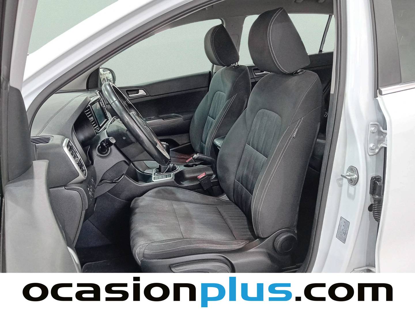 Foto asientos delanteros KIA Sportage KIA Sportage 1.6 MHEV Concept 4x2 (136 CV)