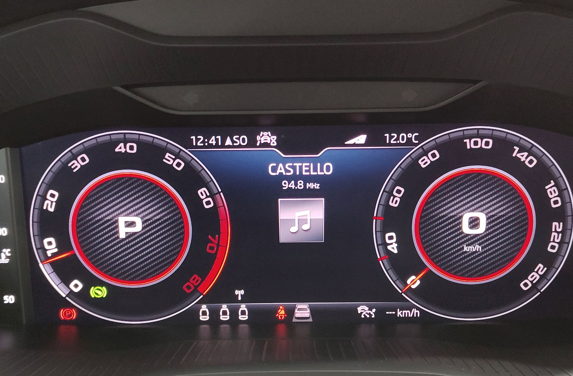 Škoda Karoq 1.5 TSI ACT Sportline DSG - foto 26