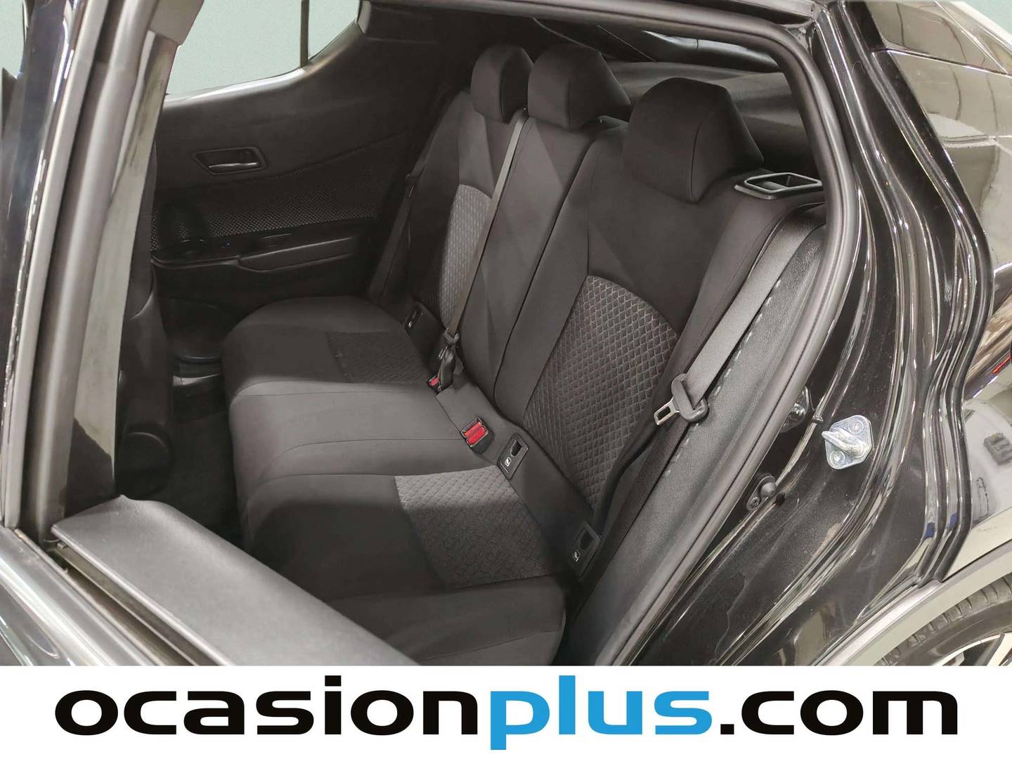 Foto asientos traseros Toyota C-HR Toyota C-HR 1.8 125H Advance (122 CV)