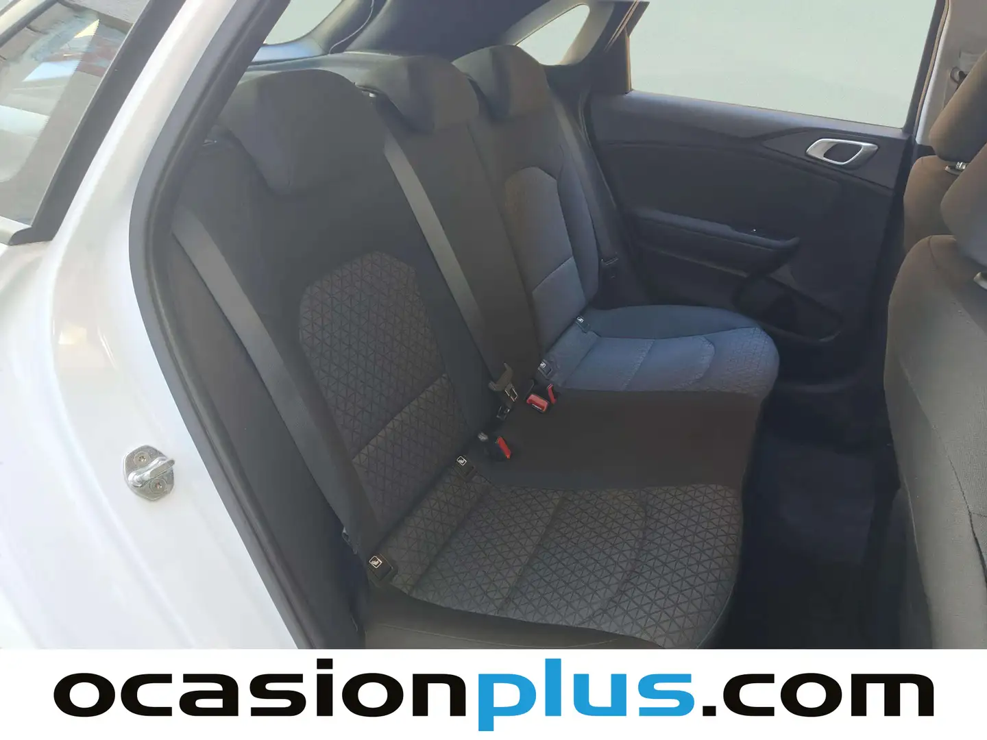 Foto KIA Ceed Kia Ceed 1.0 T-GDi Concept (100 CV)