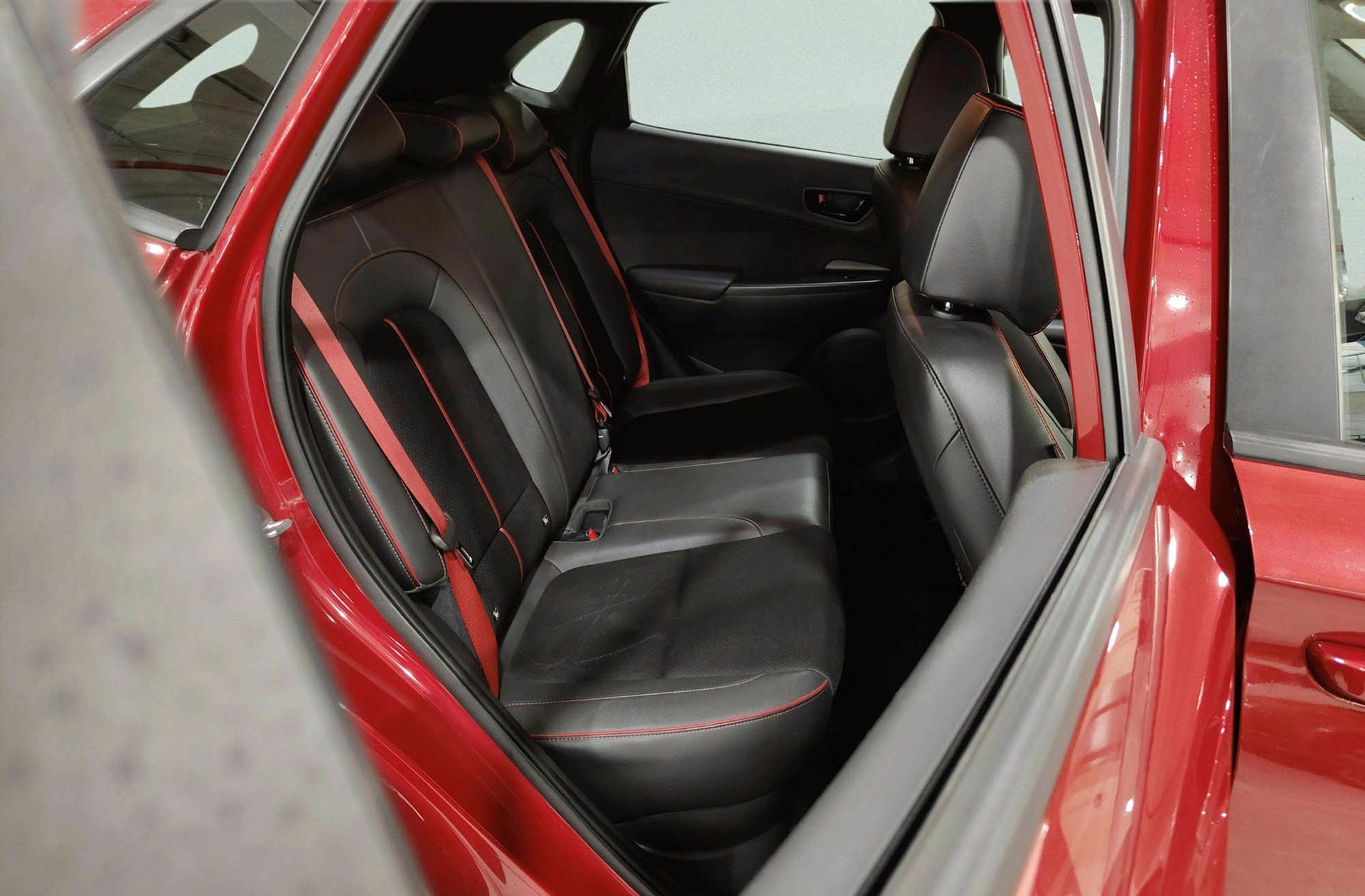 Hyundai Kona 1.0 T-GDi Tecno 4x2 AEB - foto 16