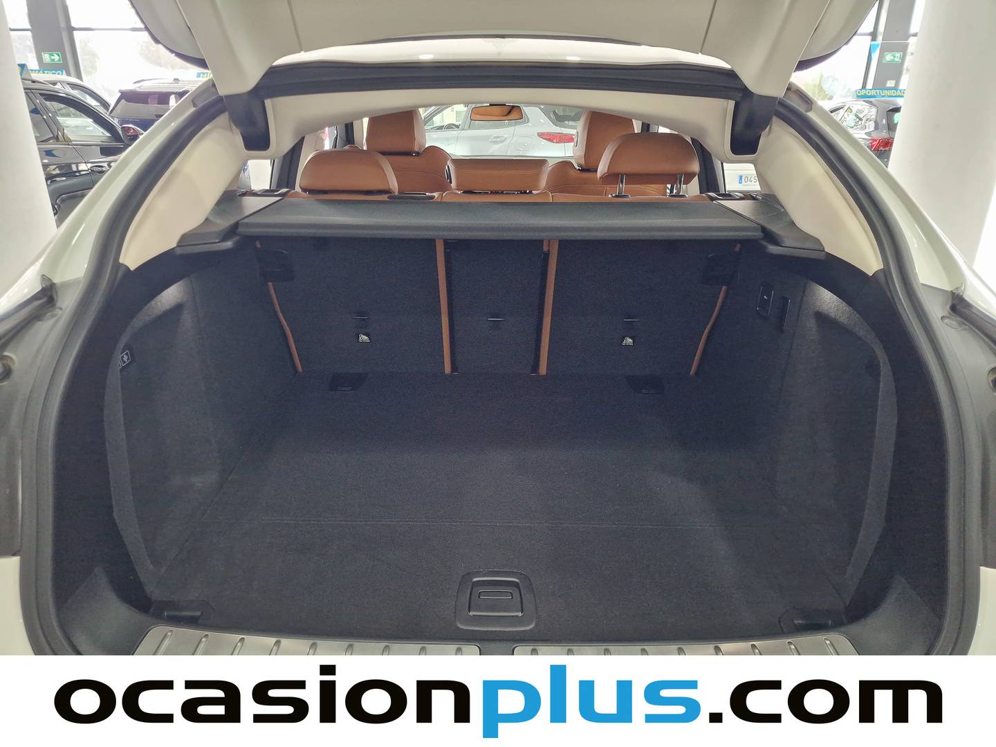 Fotos maletero BMW X4 BMW X4 xDrive30d xLine (286 CV)