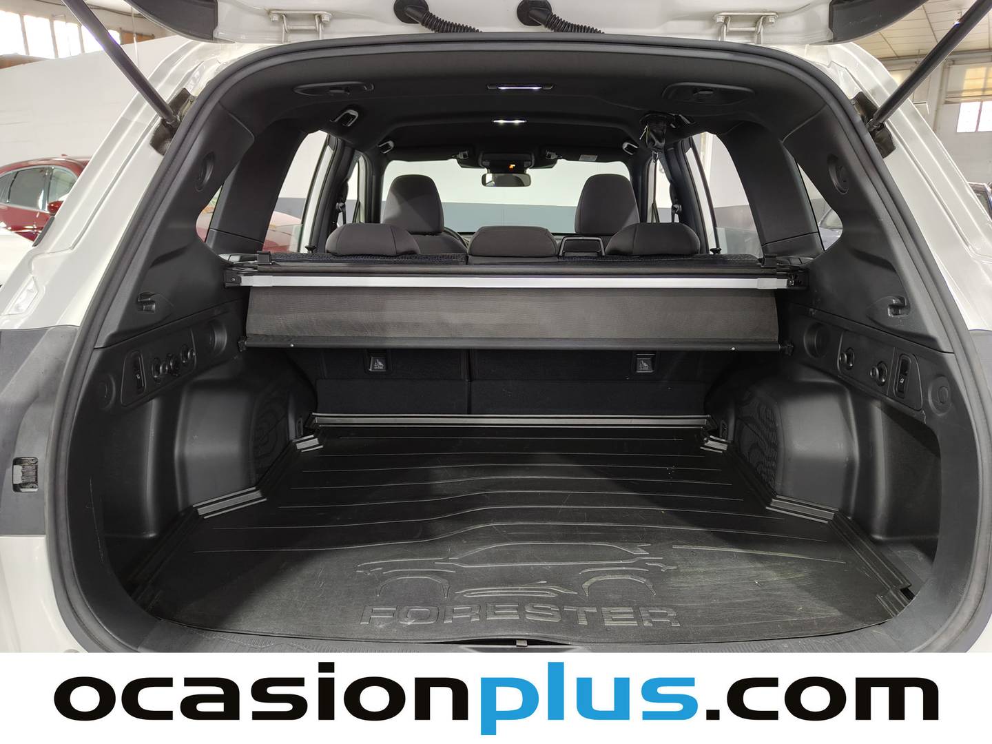 Fotos maletero Subaru Forester Subaru Forester 2.0i Hybrid Executive CVT  (150 CV)