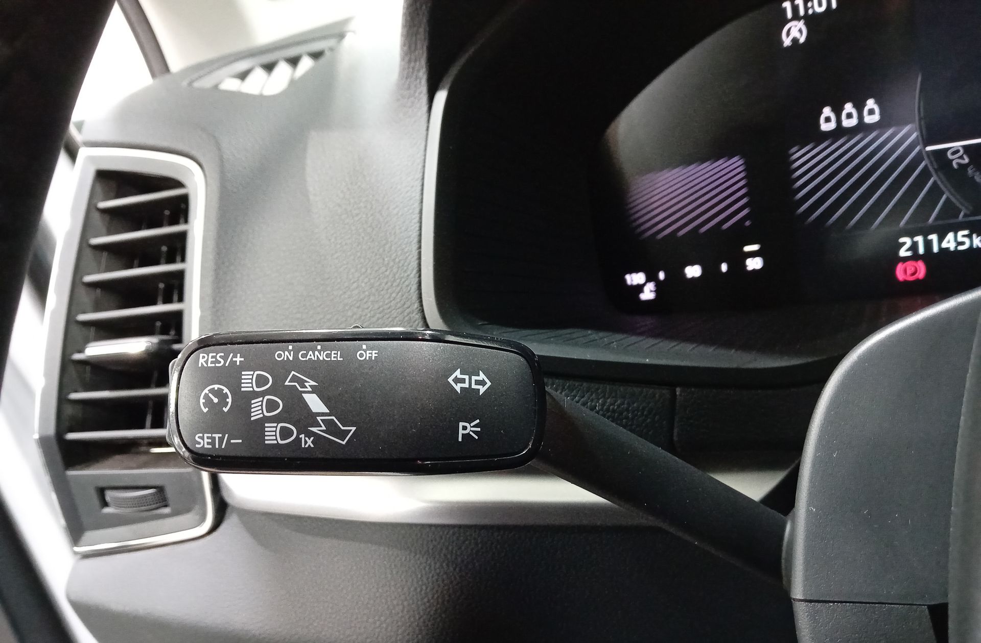 Škoda Karoq 2.0 TDI Selection - foto 24