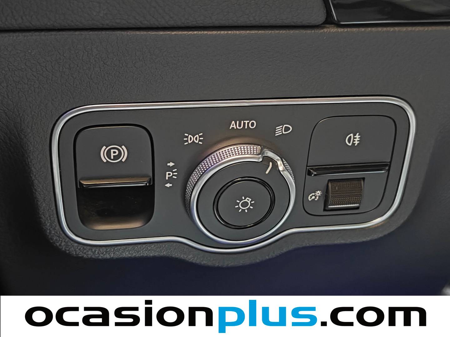 Foto Mercedes GLA Mercedes-Benz GLA 200 d (150 CV) Pack AMG