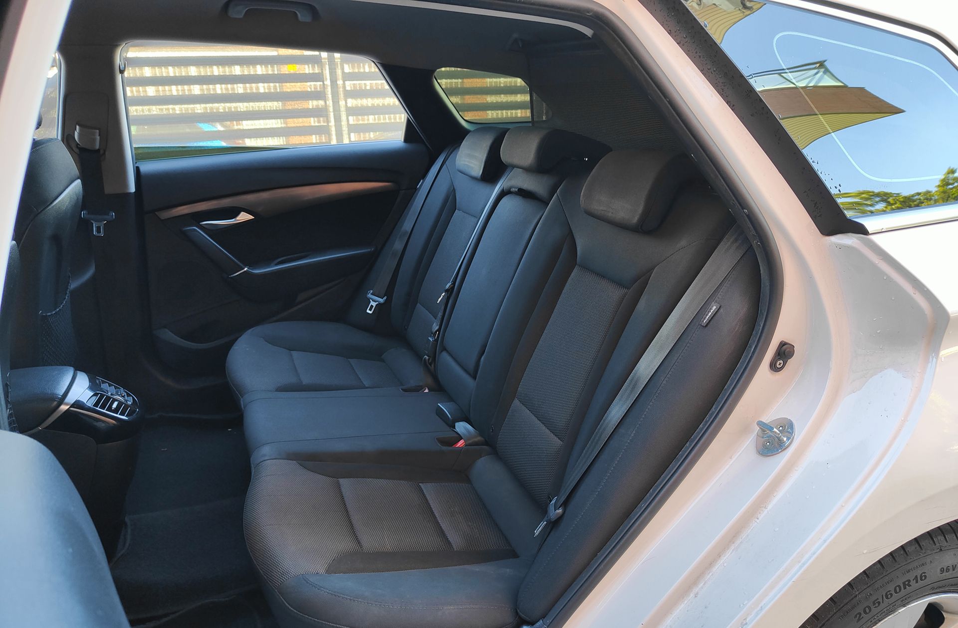 Hyundai i40 CW 1.7 CRDi BlueDrive Tecno - foto 11