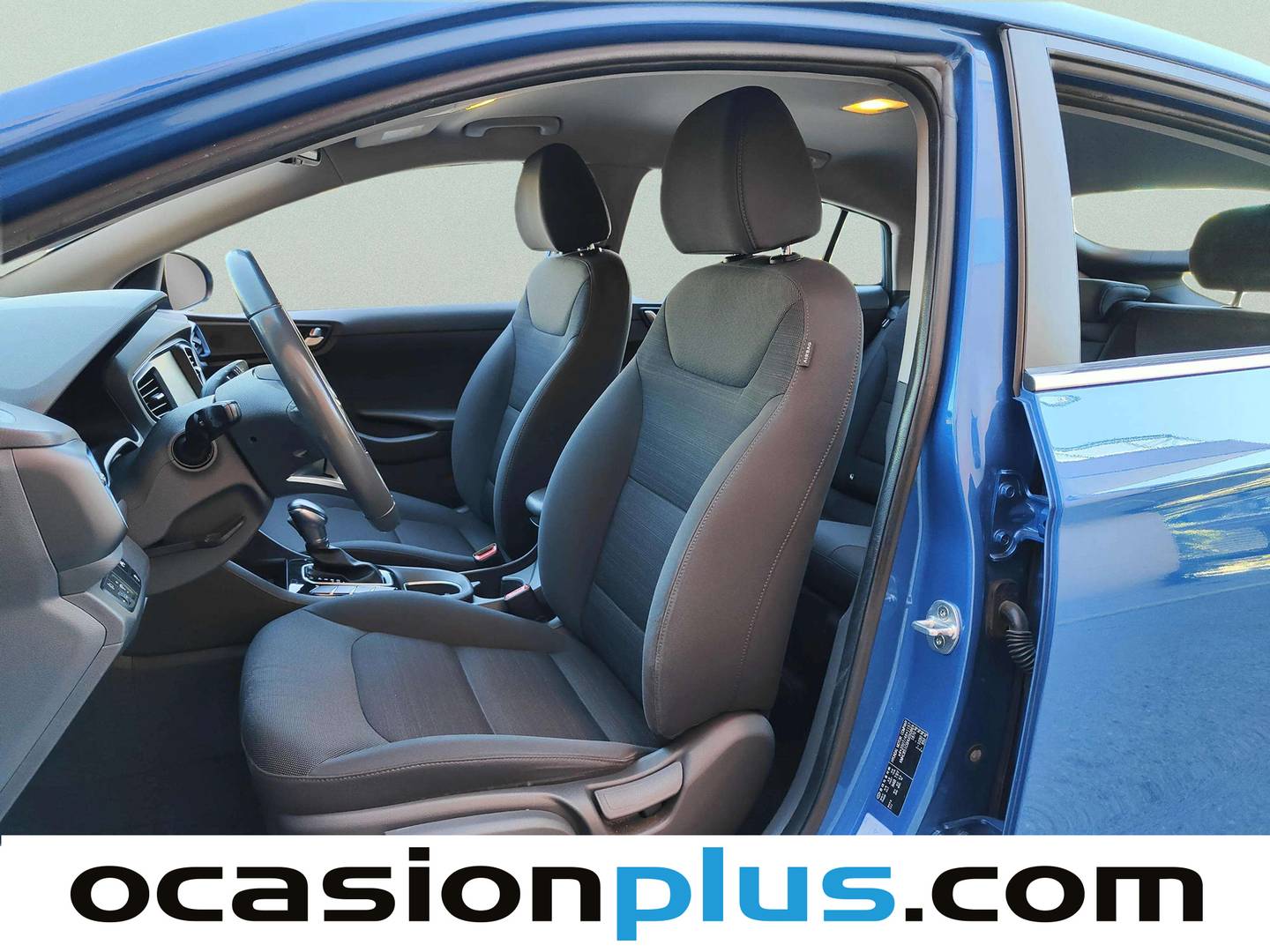 Foto asientos delanteros Hyundai IONIQ Hyundai Ioniq 1.6 GDI HEV Tecno DCT (141 CV)