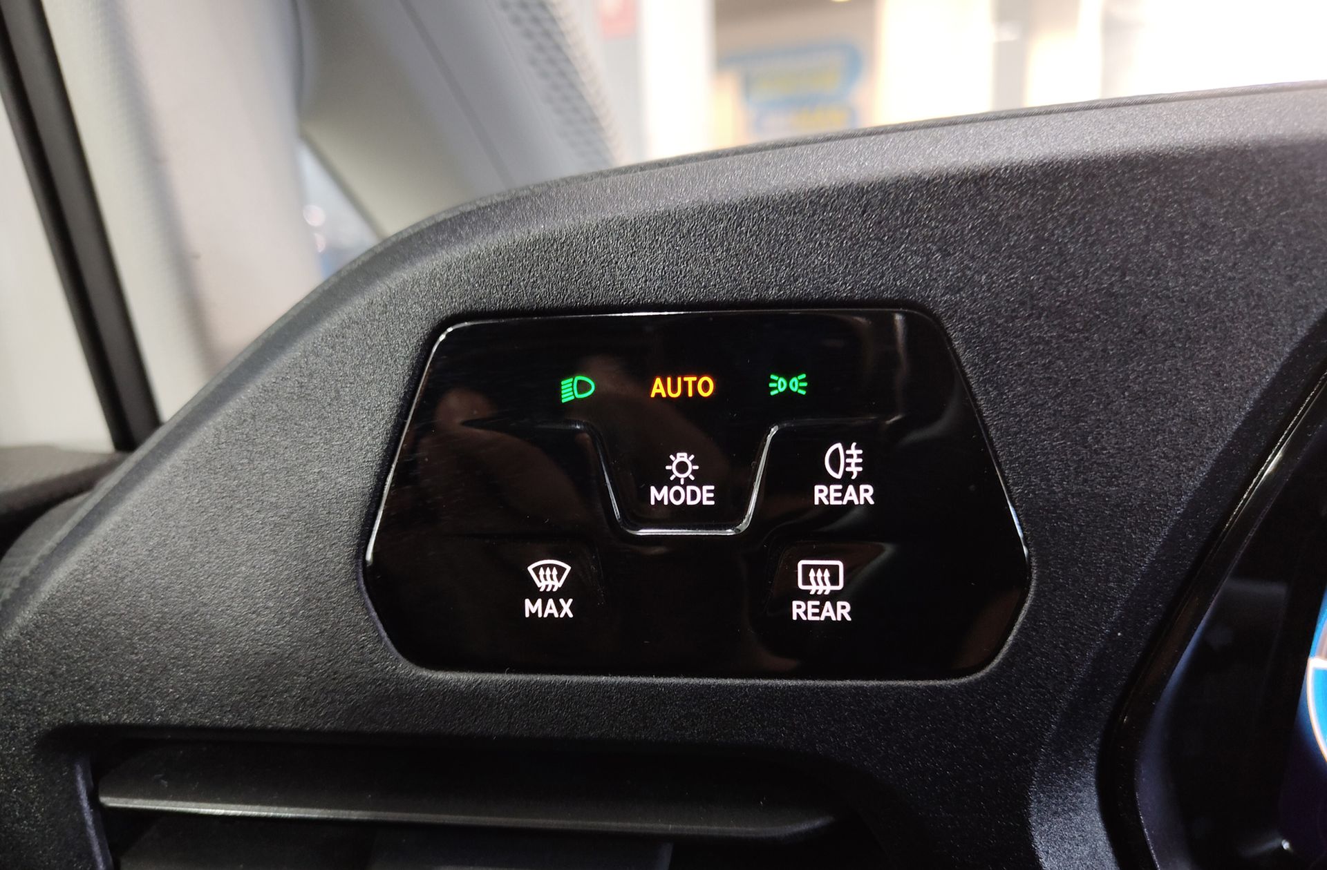 Volkswagen Caddy Maxi Origin 2.0 TDI - foto 21