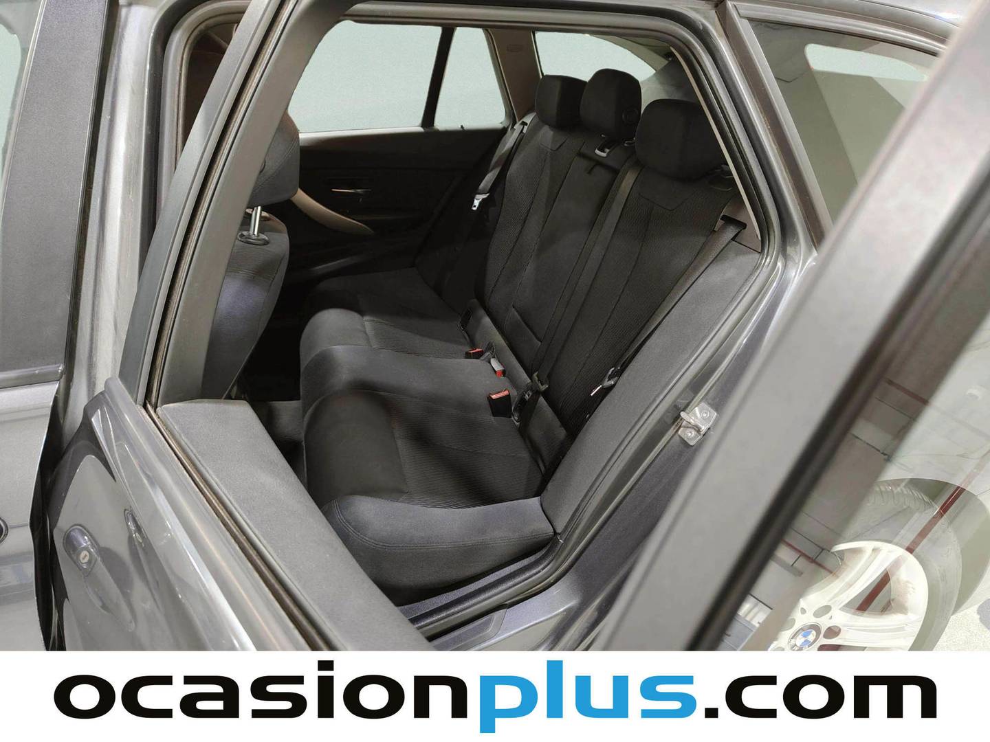 Foto asientos traseros BMW Serie 3 BMW Serie 3 318d Touring (143 CV)