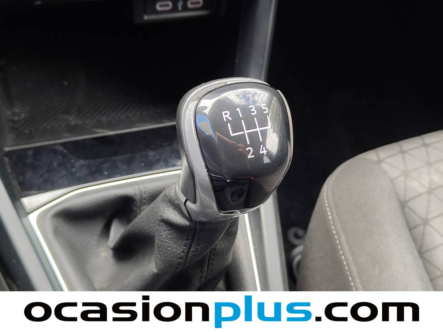 Foto Volkswagen T-Cross Volkswagen T-Cross Advance 1.0 TSI  (95 CV)