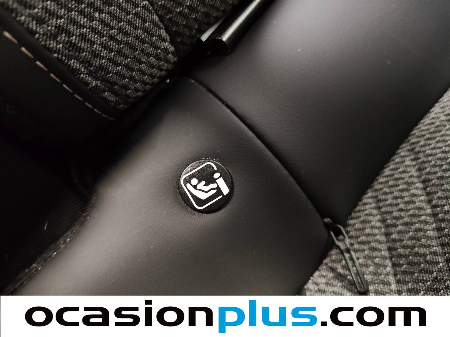 Foto Peugeot 2008 Peugeot 2008 Allure Hybrid eDCS6 (145 CV)