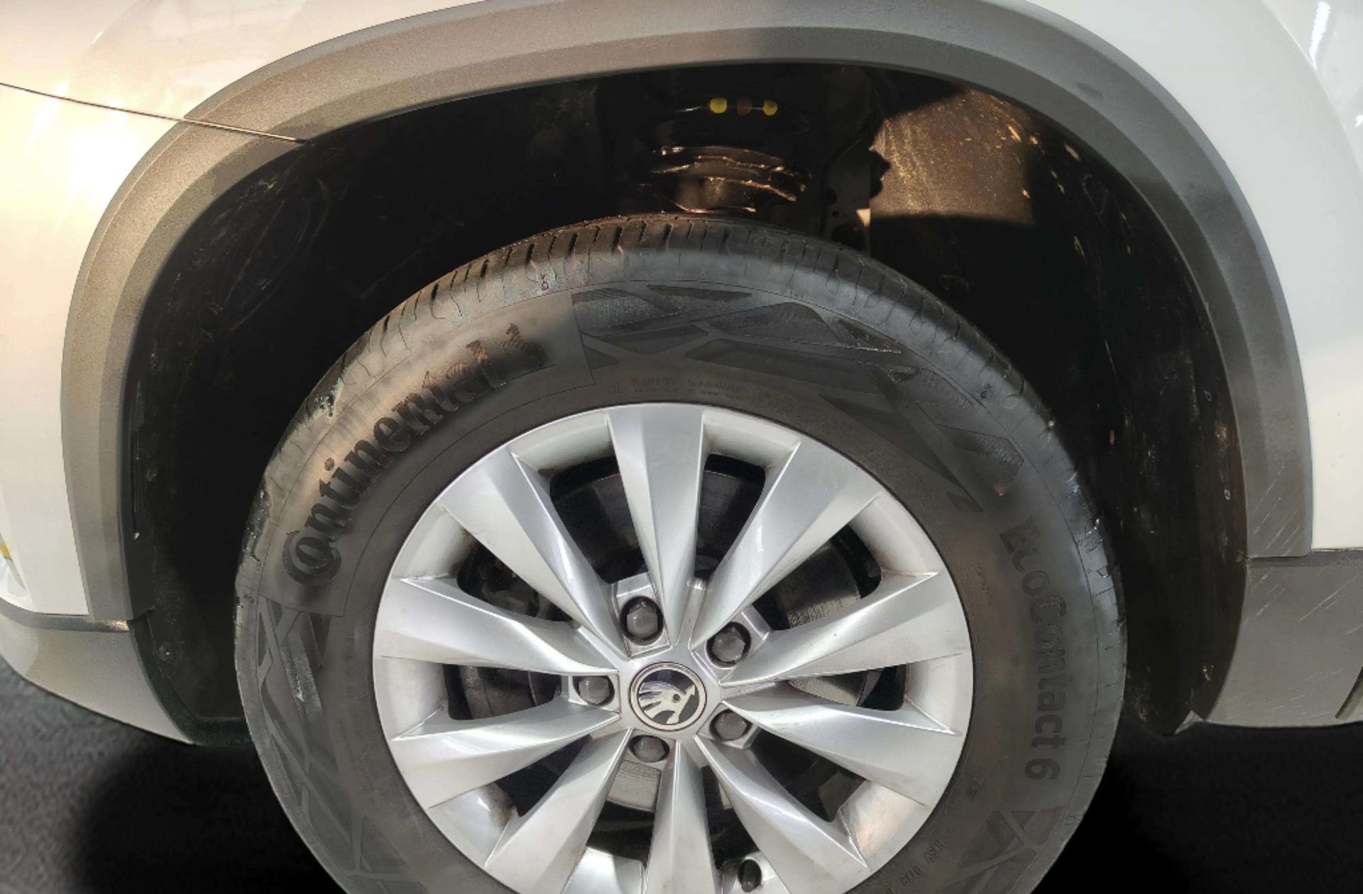 Škoda Karoq 2.0 TDI Selection - foto 34