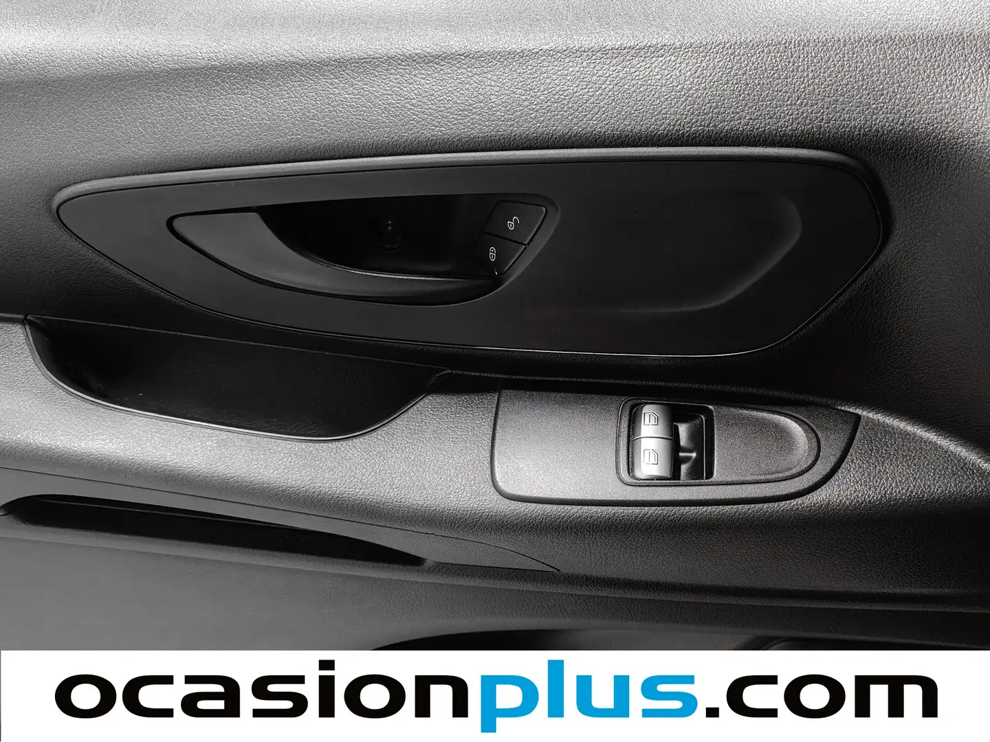 Foto Mercedes Vito Mercedes-Benz Vito 114 CDI Tourer Pro Larga AT (136 CV) 9 Plazas