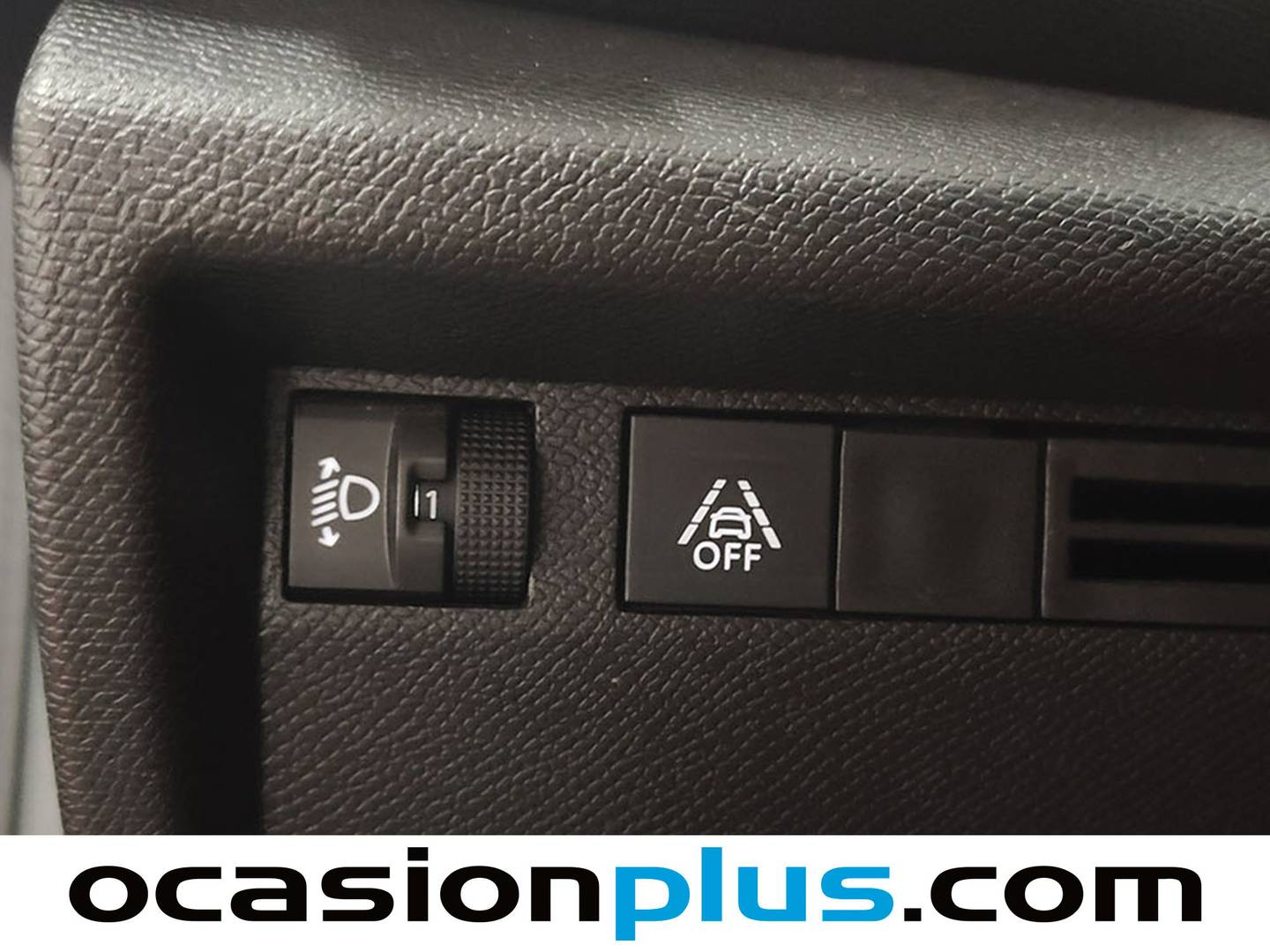 Foto Citroën C4 Citroen C4 PureTech 130 S&S 6v Feel Pack EAT8 (130 CV)