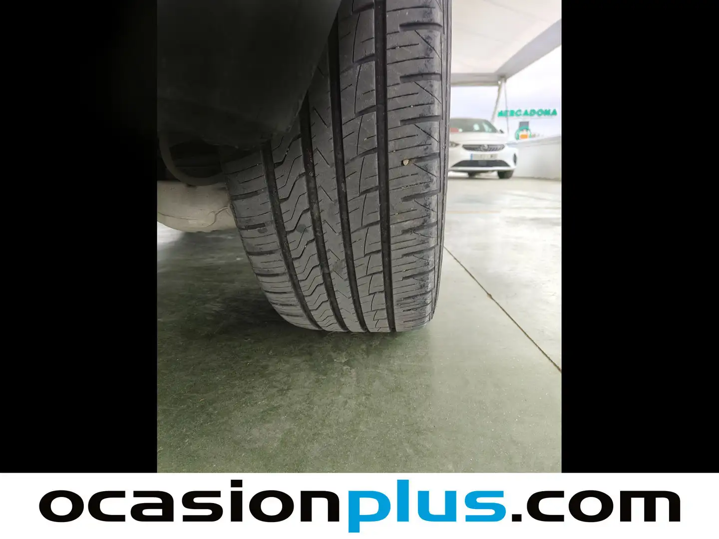 Foto Jaguar E-Pace Jaguar E-PACE 2.0P 4WD Auto (200 CV)